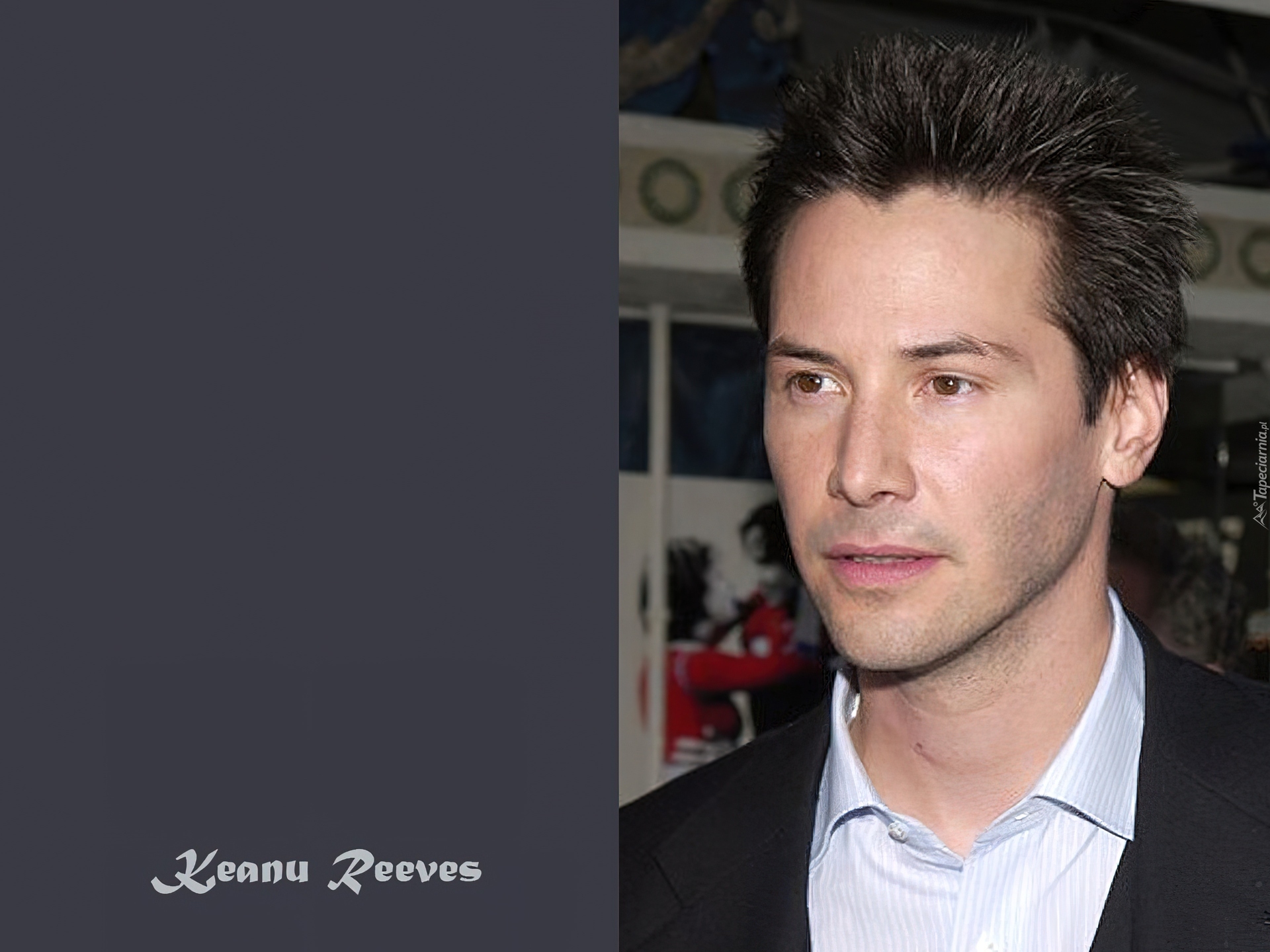 Keanu Reeves,czarna marynarka
