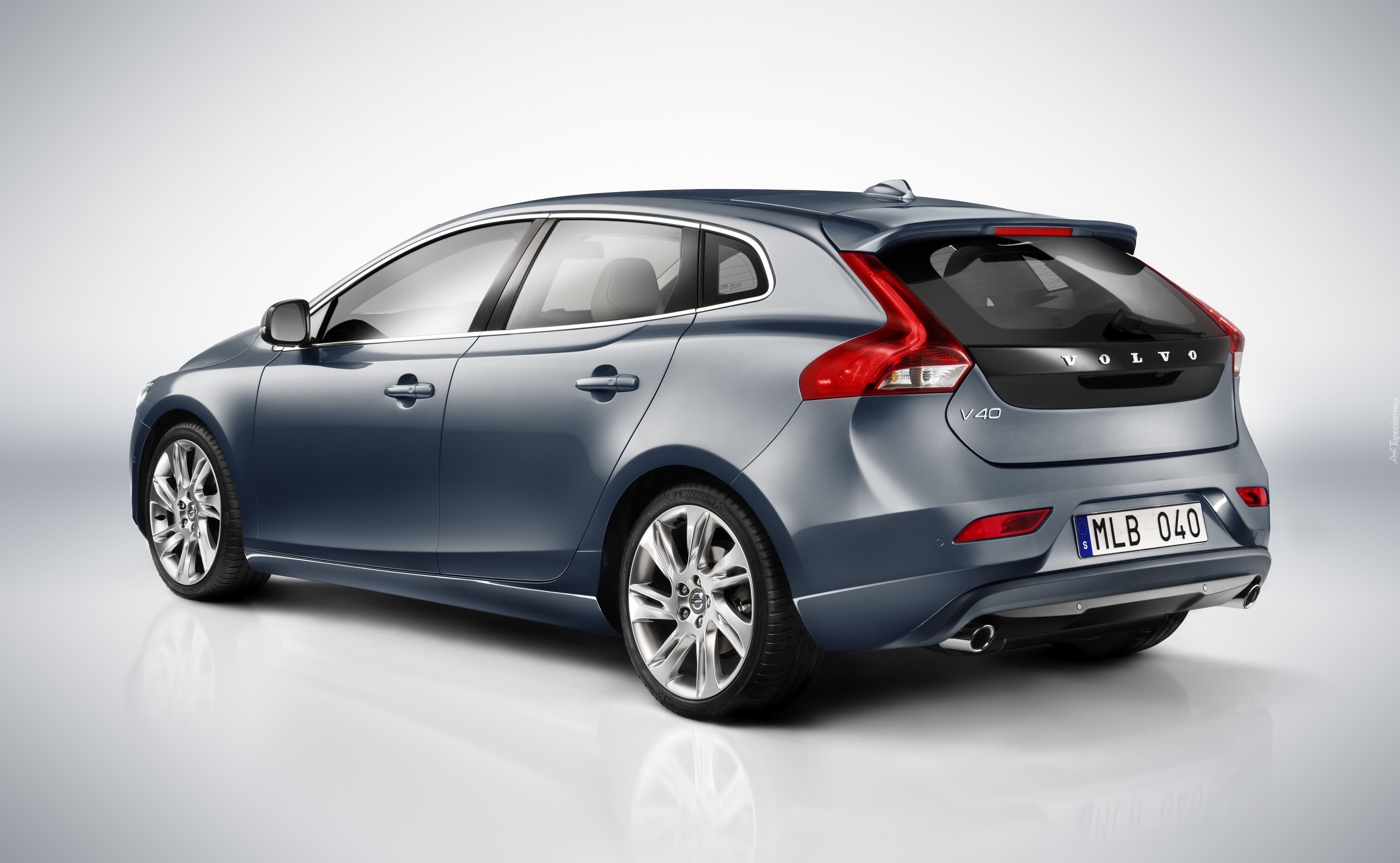 Volvo, V40