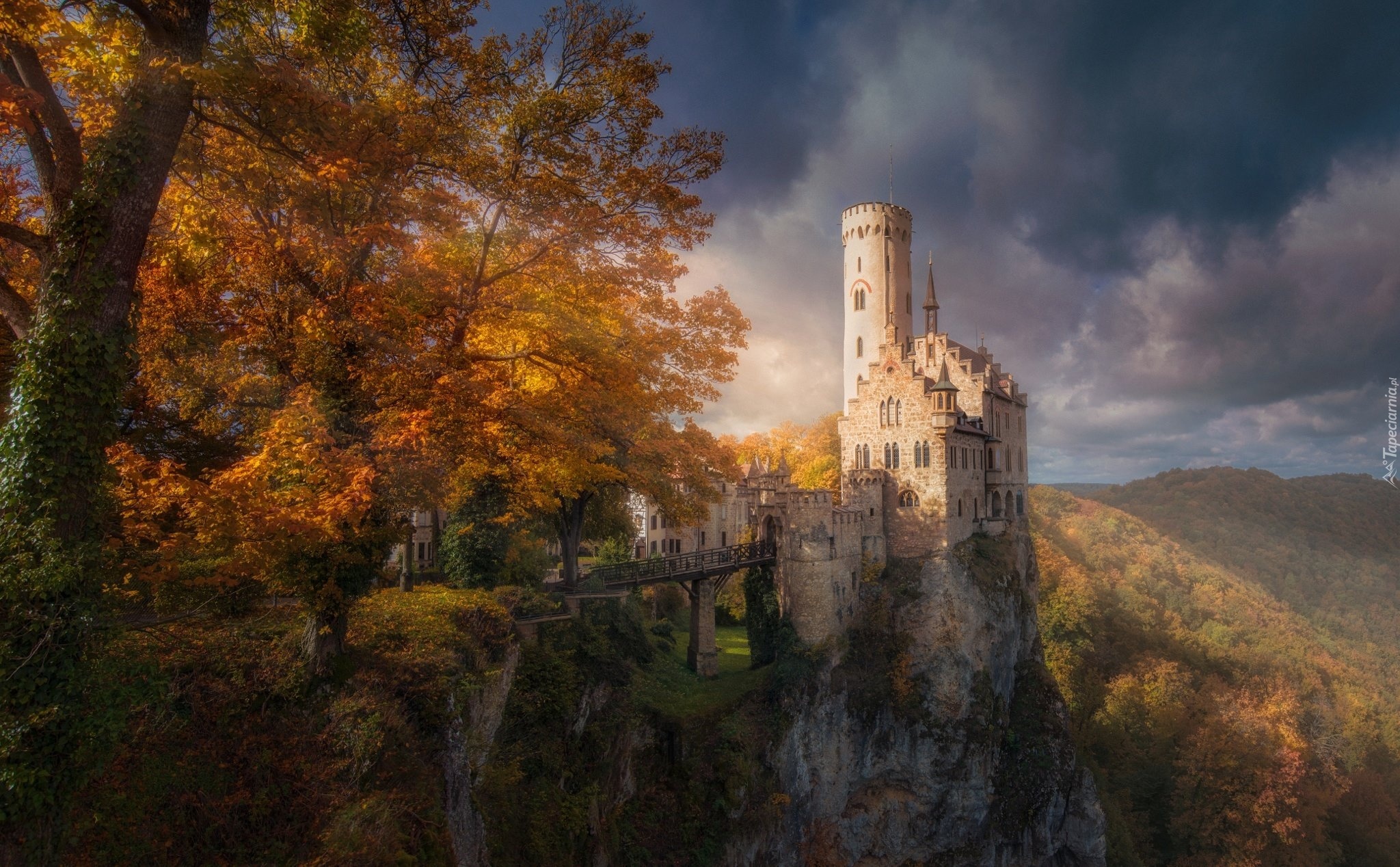 Zamek Lichtenstein, Miasteczko Lichtenstein, Badenia-Wirtembergia, Niemcy