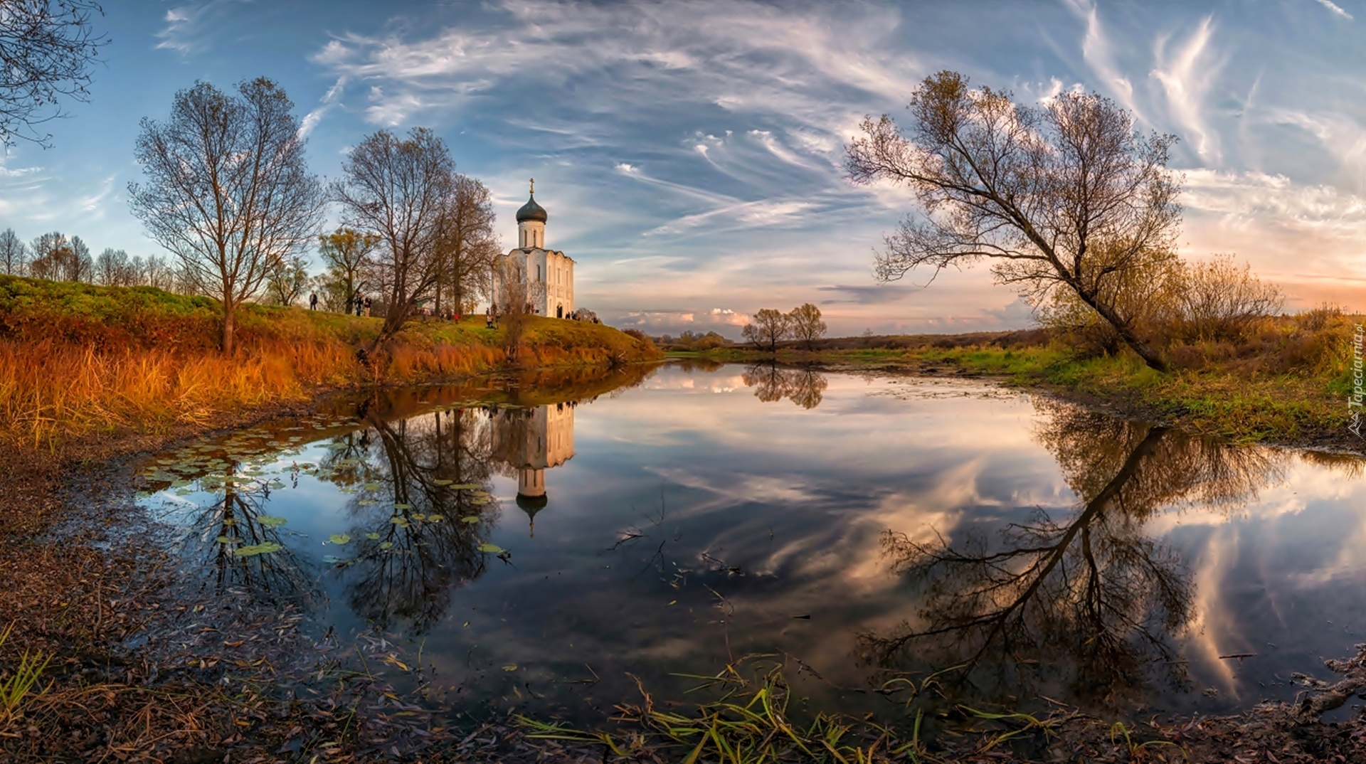 Rzeka, Drzewa, Cerkiew