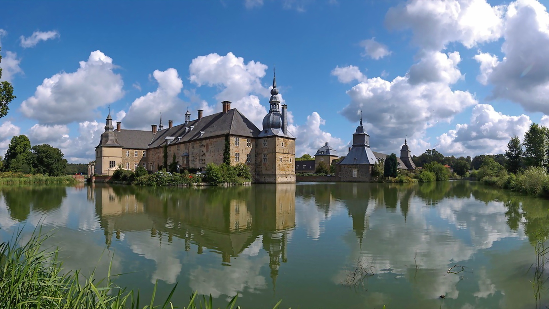 Zamek Lembeck, Wieś Lembeck, Miejscowość Dorsten, Niemcy, Staw