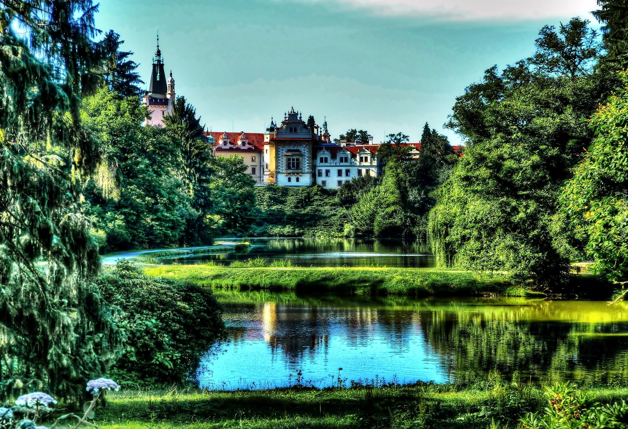 Zamek Pruhonice, Miejscowość Pruhonice, Czechy, Park, Staw