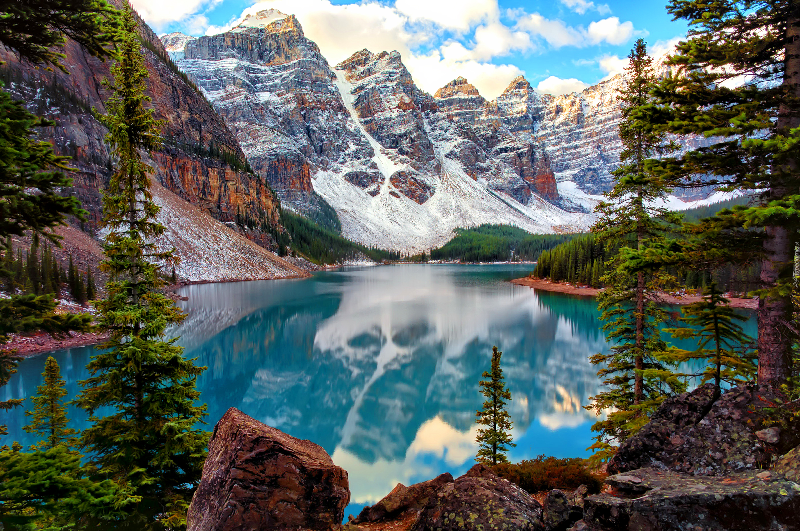 Góry, Jezioro Moraine Lake, Park Narodowy Banff, Kanada, Las