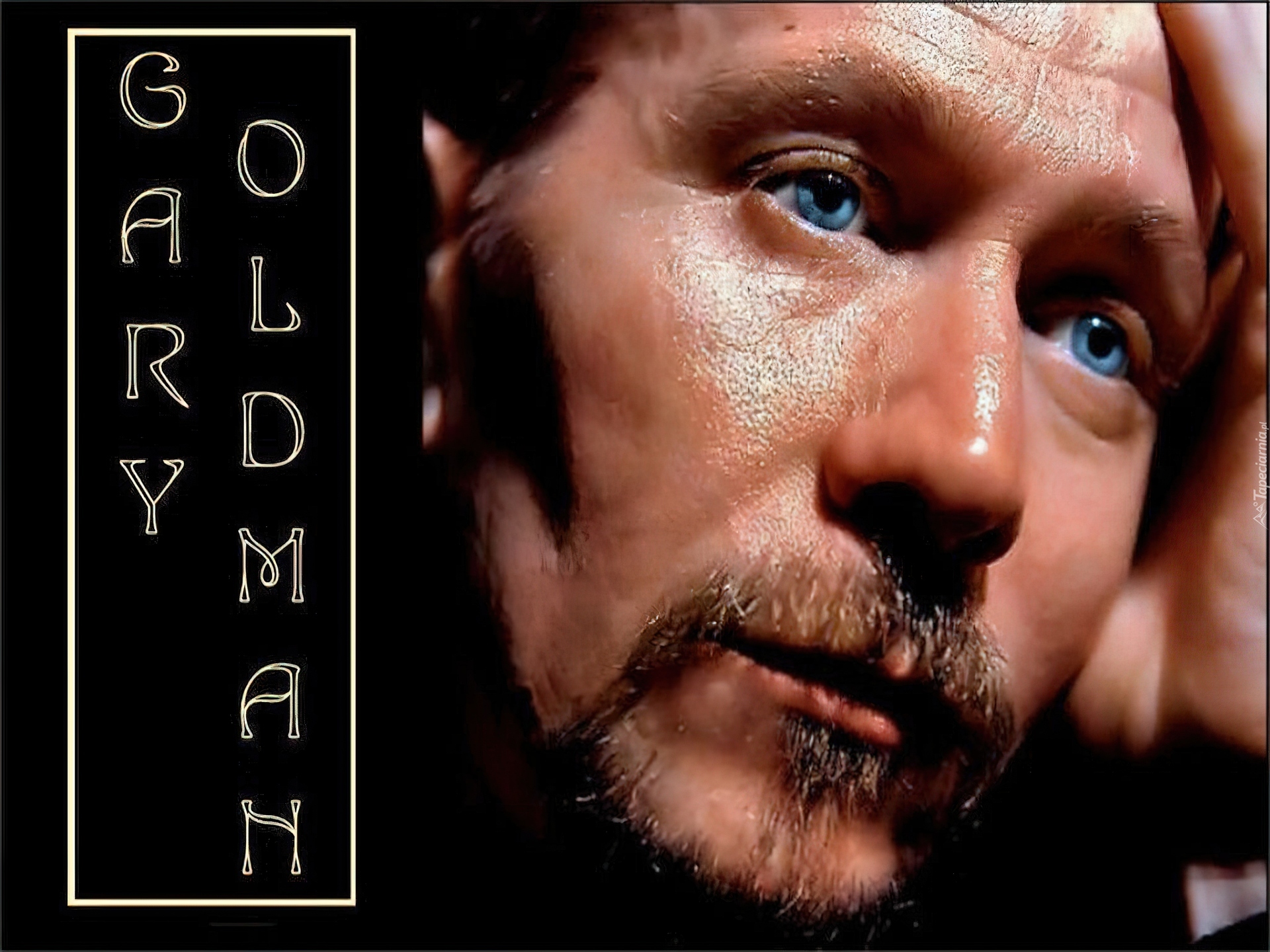 Gary Oldman,błękitne oczy