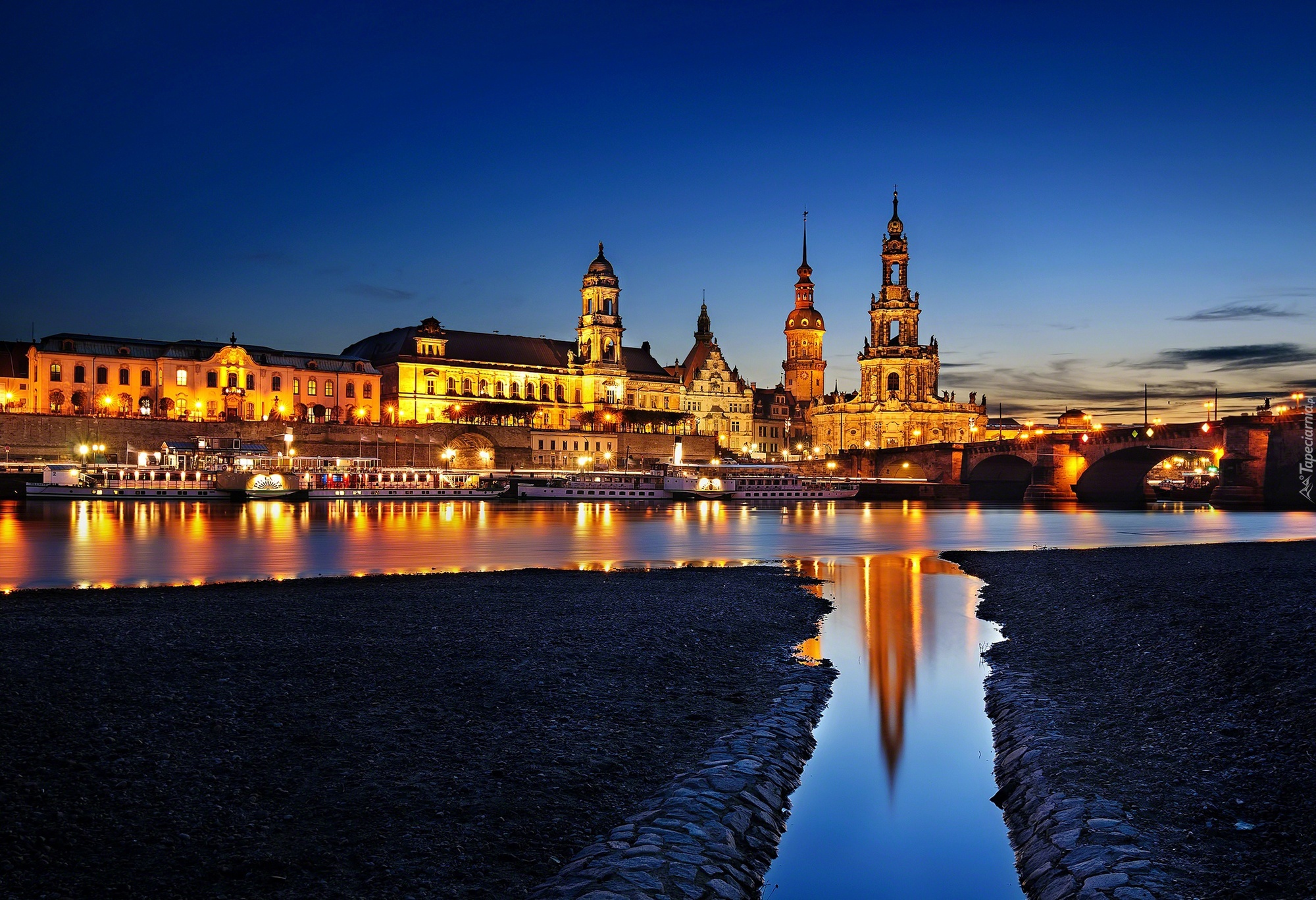 Dresden, Miasto nocą