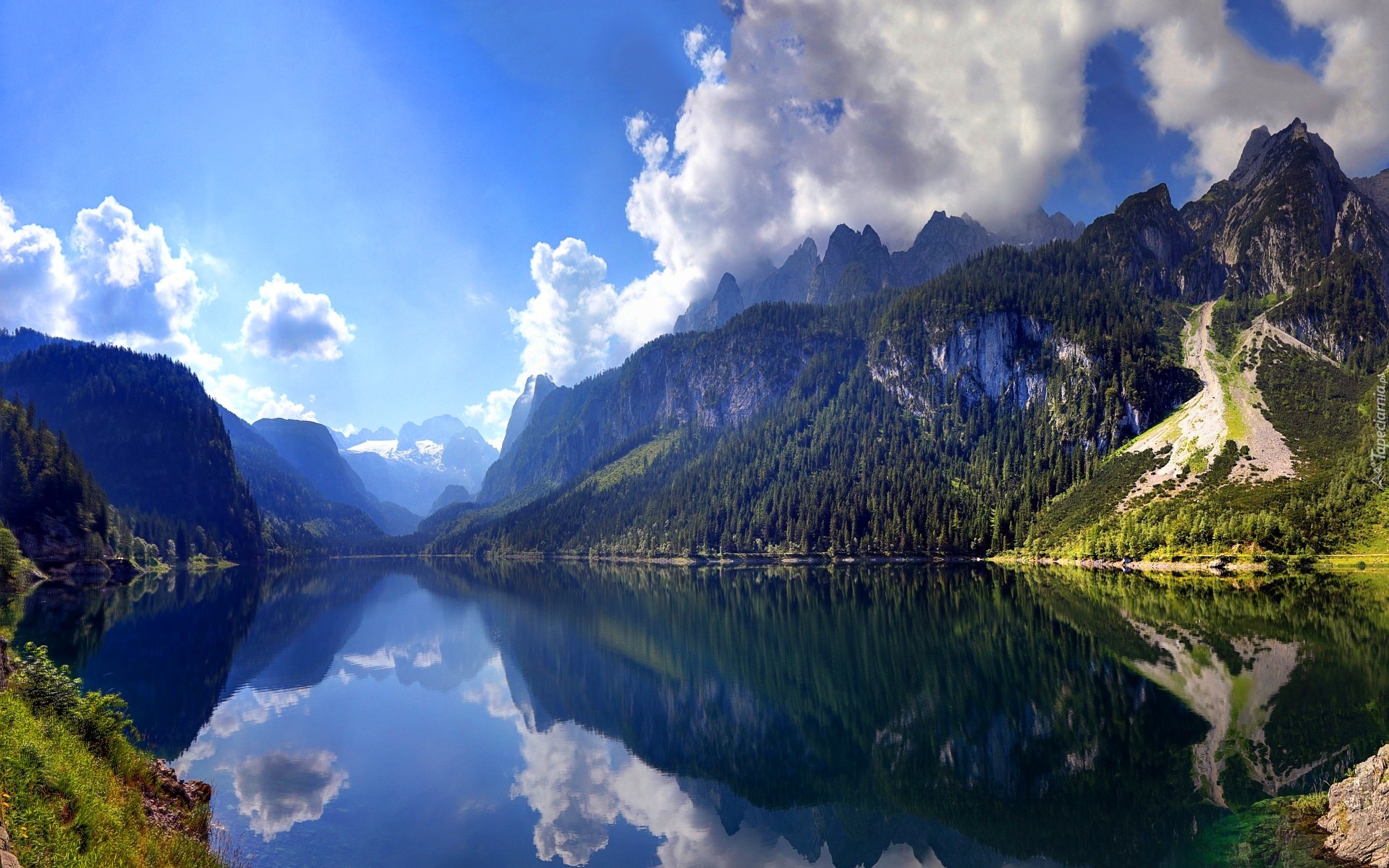 Озера восточной европы. Горы Дахштайн. Озеро Топлиц Австрия. Озеро Шлегайс Австрия. Озеро Элизабет Австрия.