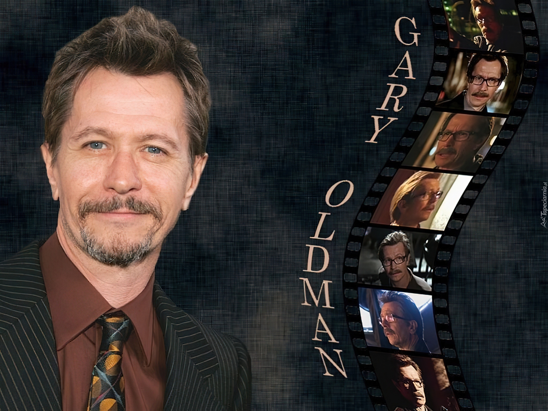 Gary Oldman, brązowa koszula, krawat