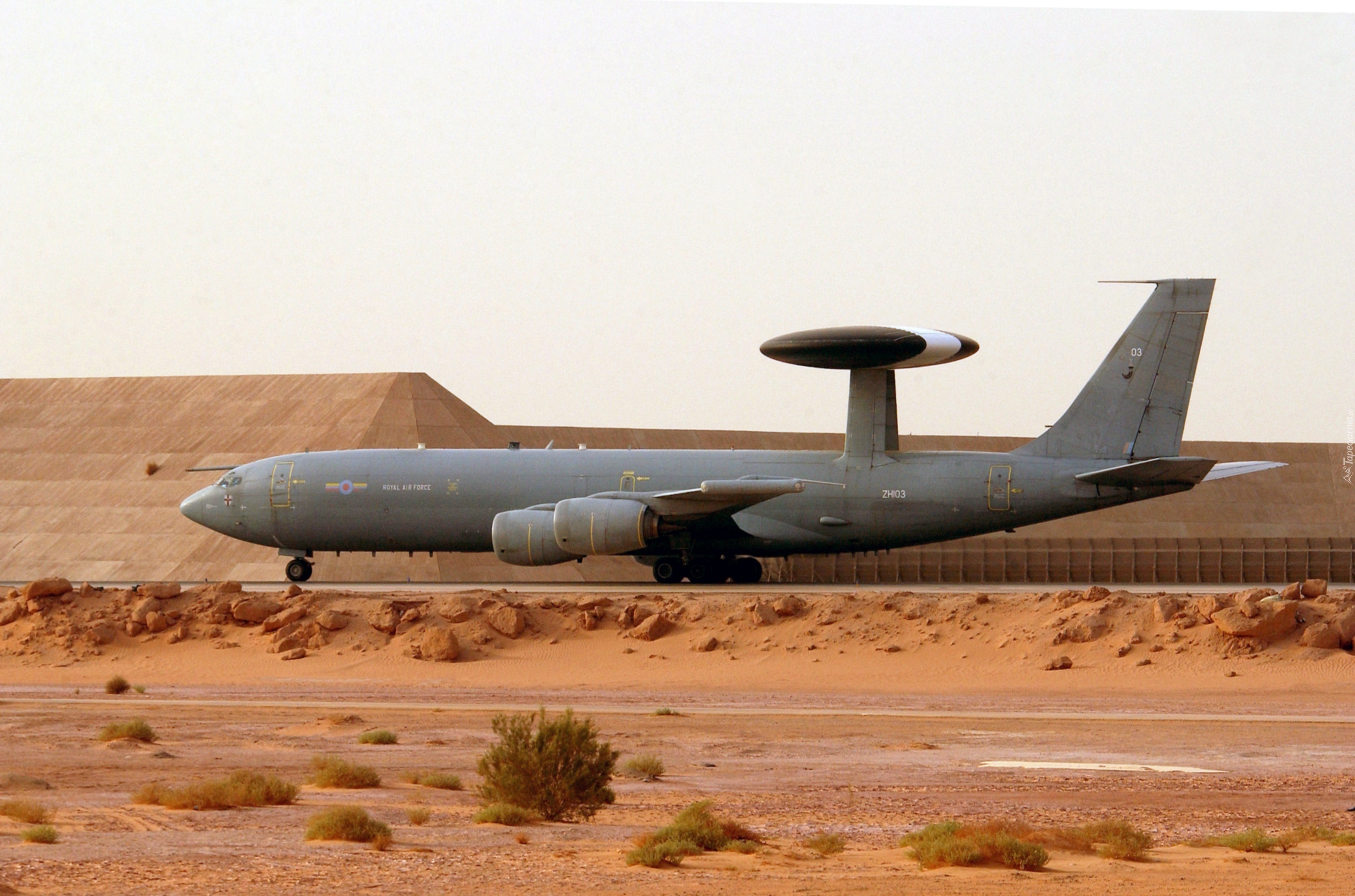 Samolot, Boeing E-3 Sentra