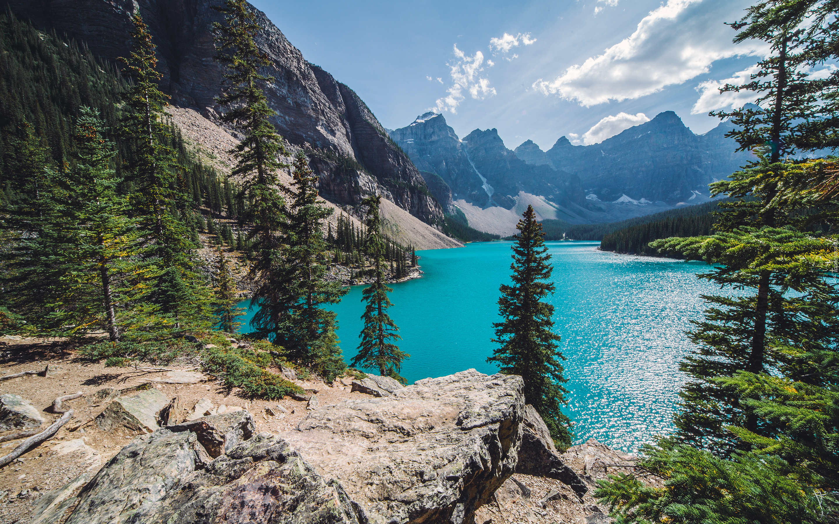 Kanada, Park Narodowy Banff, Góry, Las, Jezioro Moraine Lake