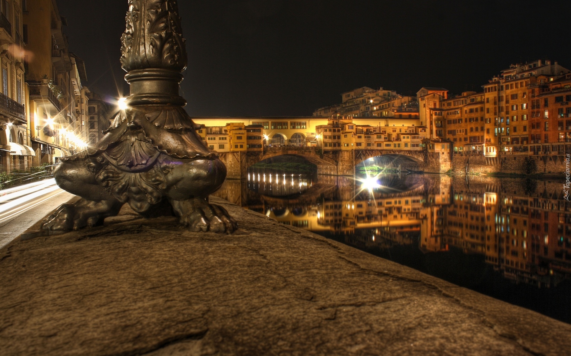 Most, Miasto nocą