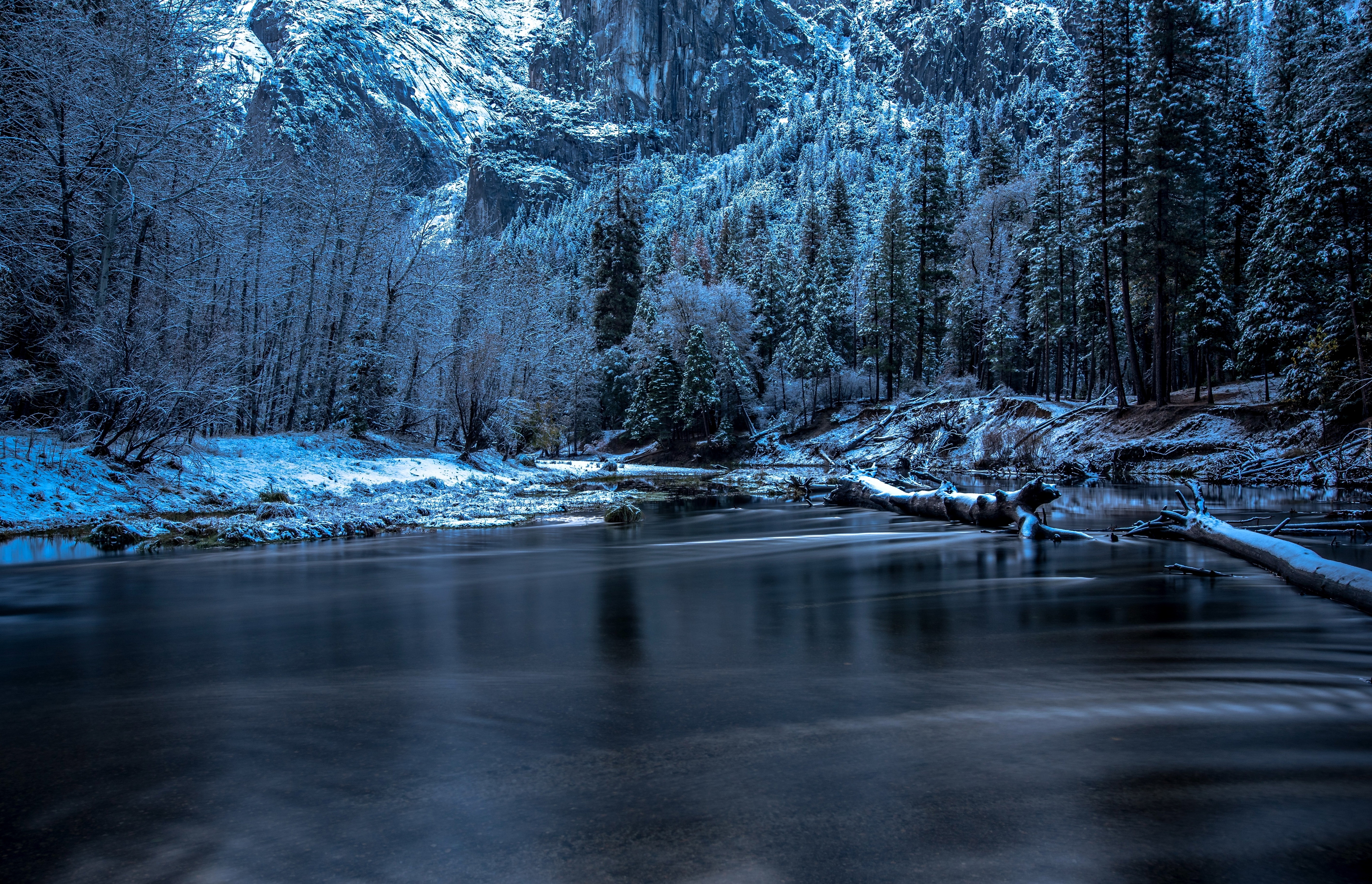 Stany Zjednoczone, Stan Kalifornia, Park Narodowy Yosemite, Zima, Góry, Rzeka, Drzewa