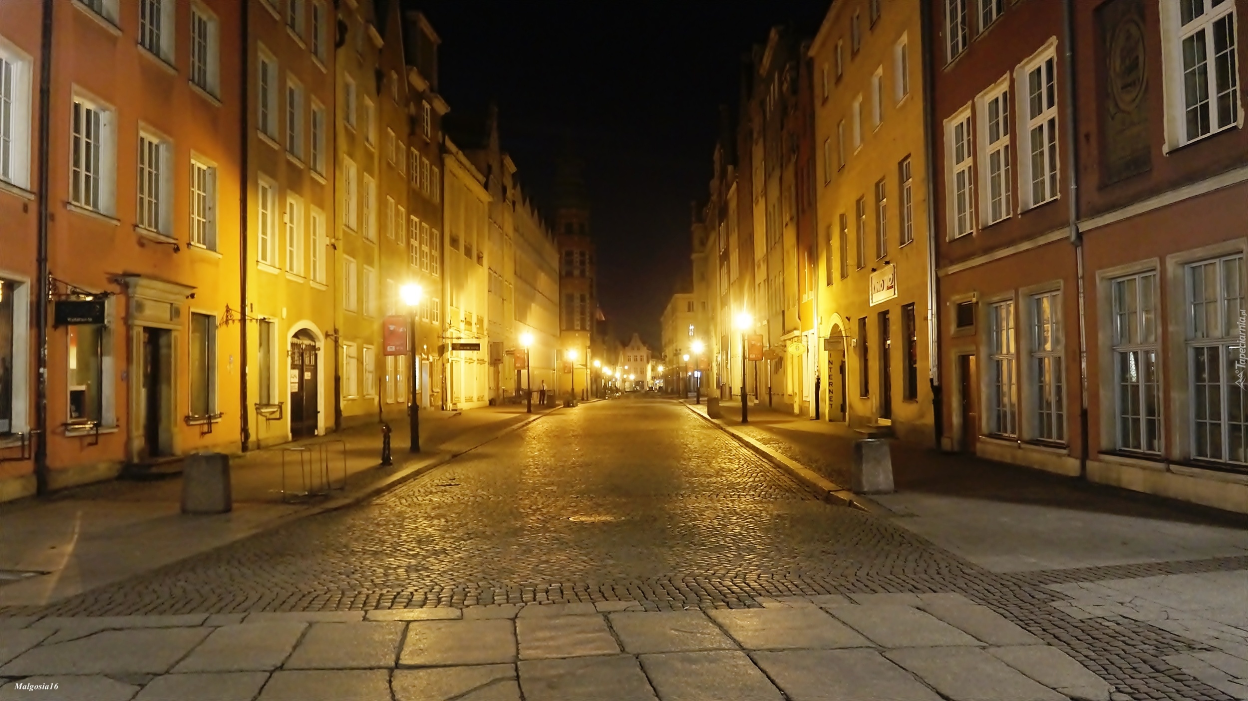 Uliczka, Noc, Kamienice, Latarnie, Gdańsk