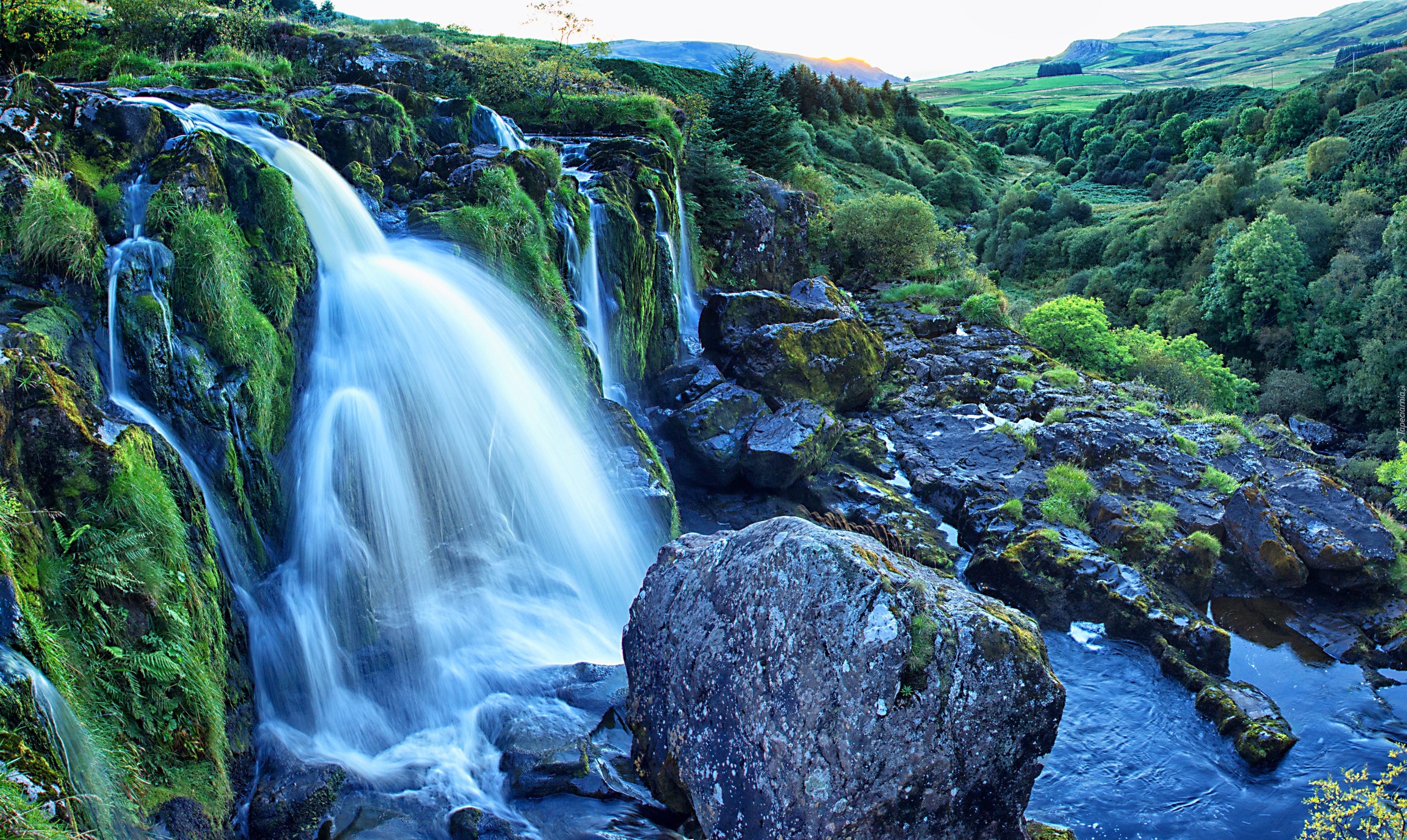Wodospad, Kamienie, Szkocja