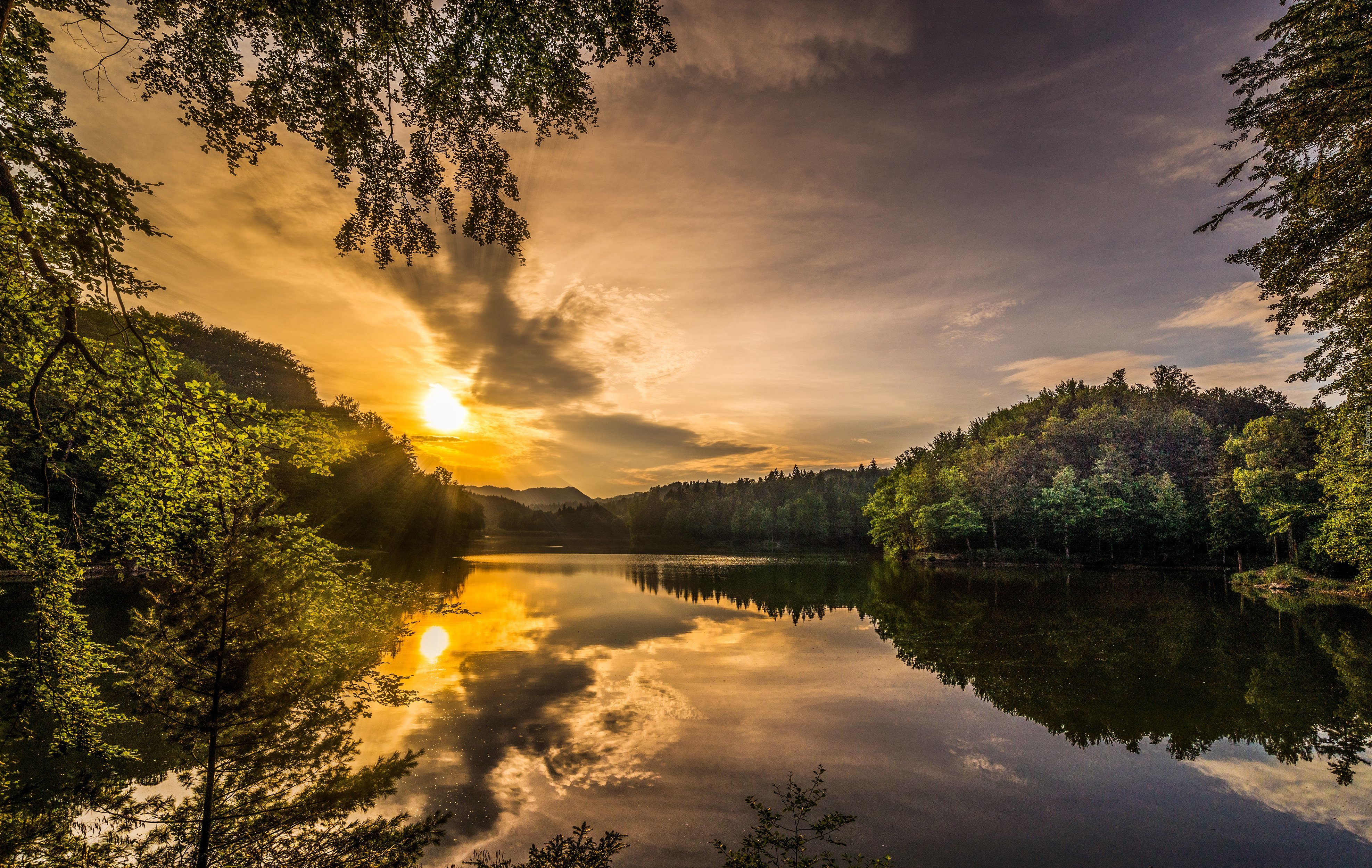 Wschód słońca, Jezioro