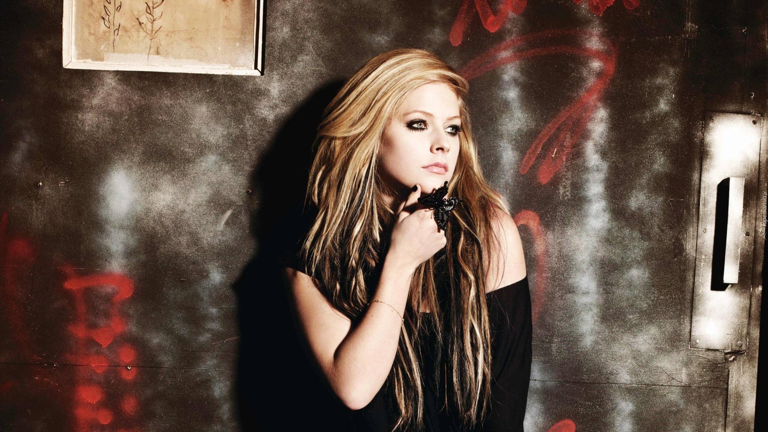 Kobieta, Avril Lavigne, Muzyka