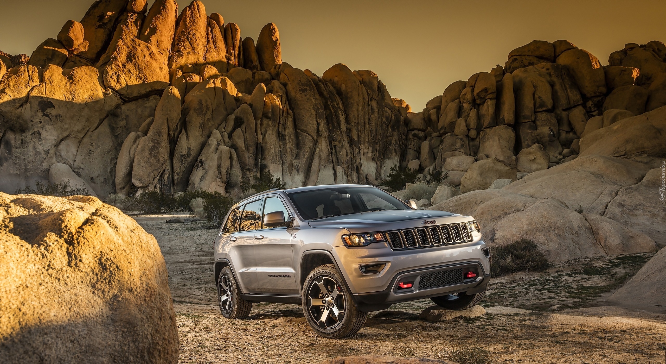 Jeep, Grand Cherokee, Skały