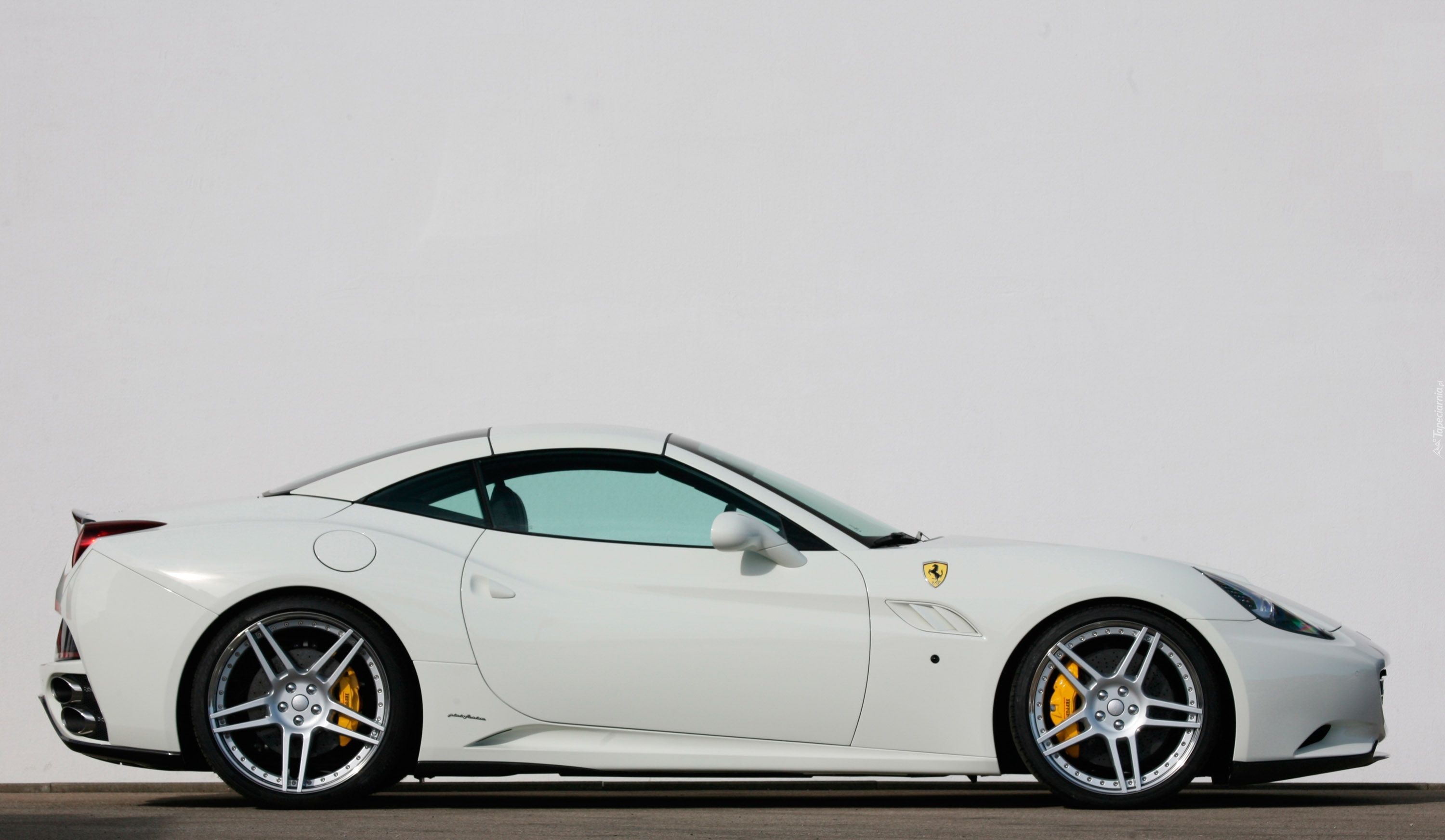 Ferrari, California, 2010, Biała