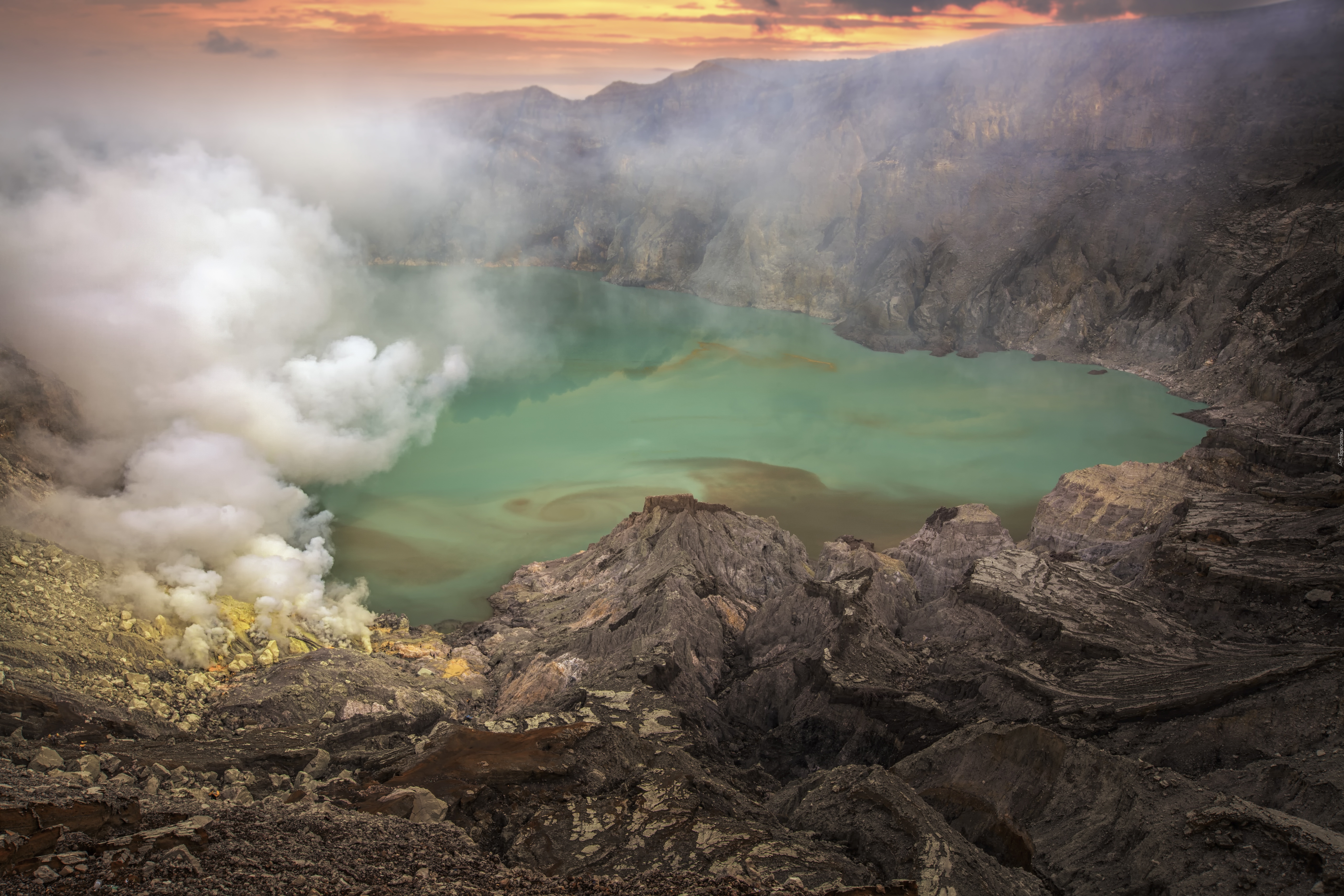Krater, Wulkanu, Jezioro, Skały, Dym