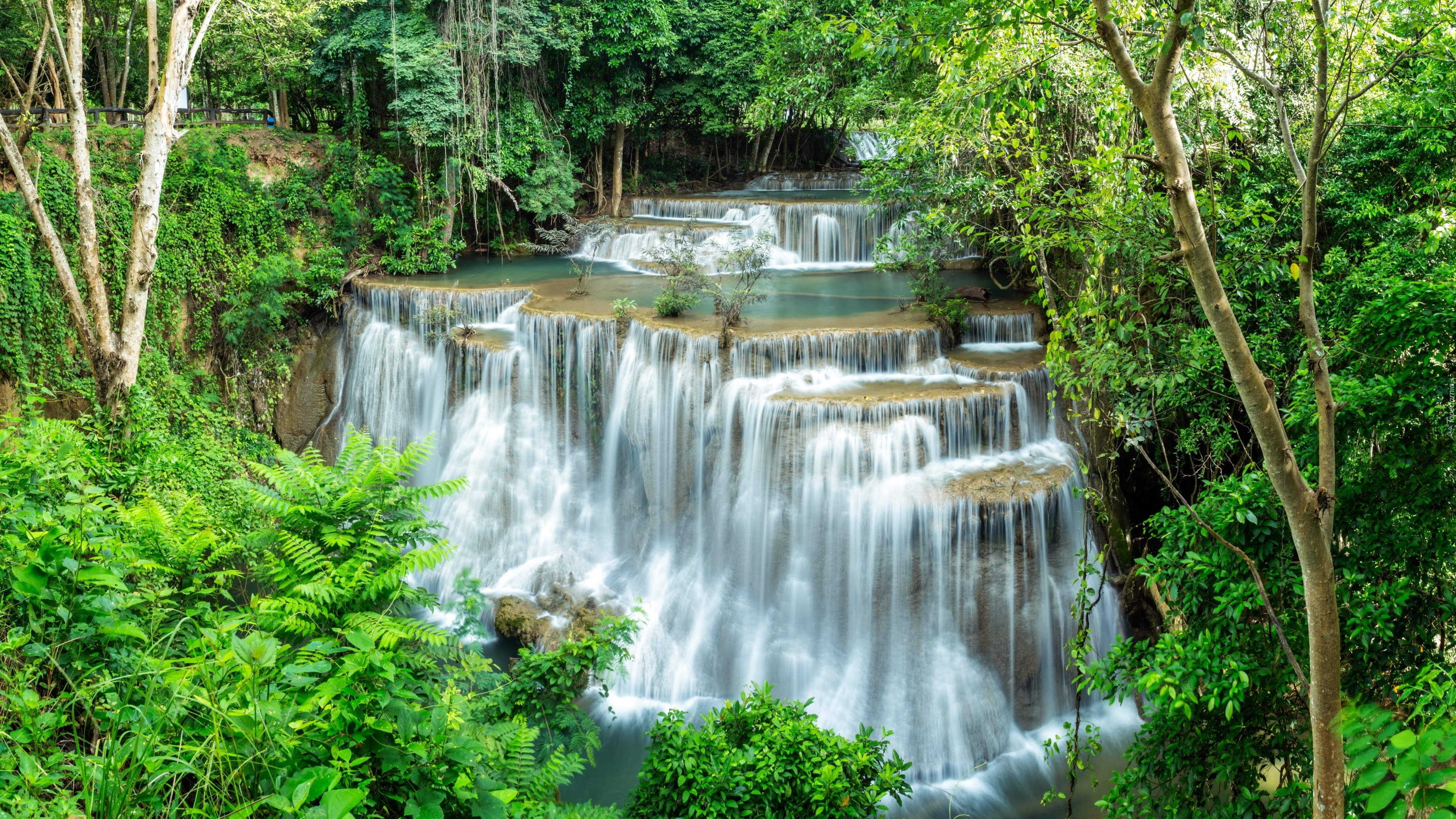Wodospad, Huai Mae Kamin, Tajlandia
