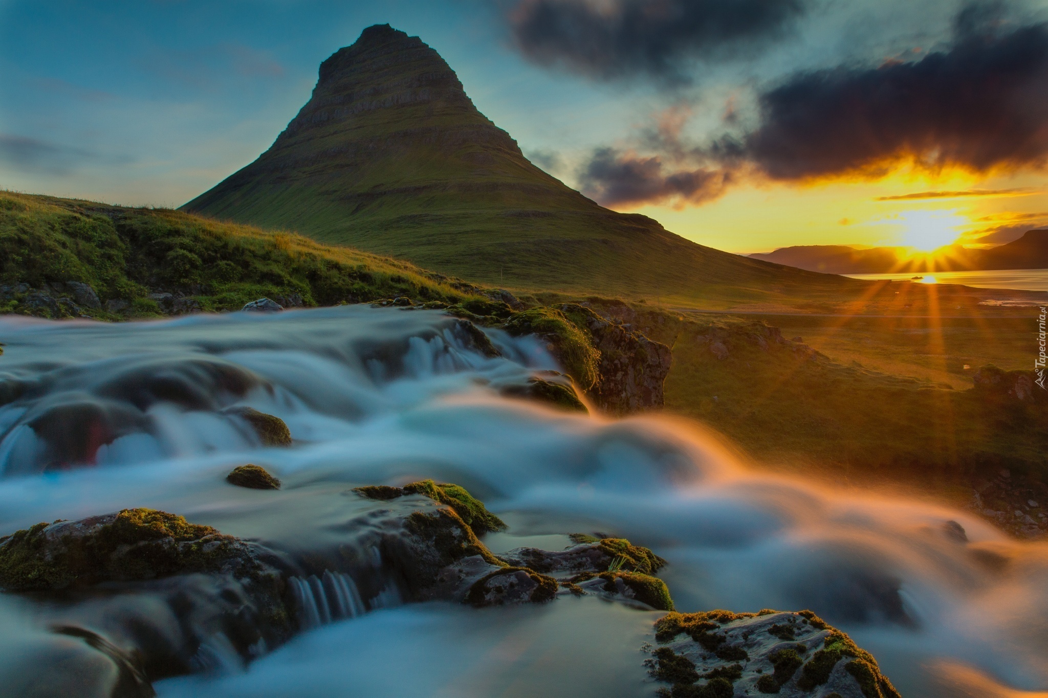 Wodospad, Góra, Wschód Słońca, Islandia