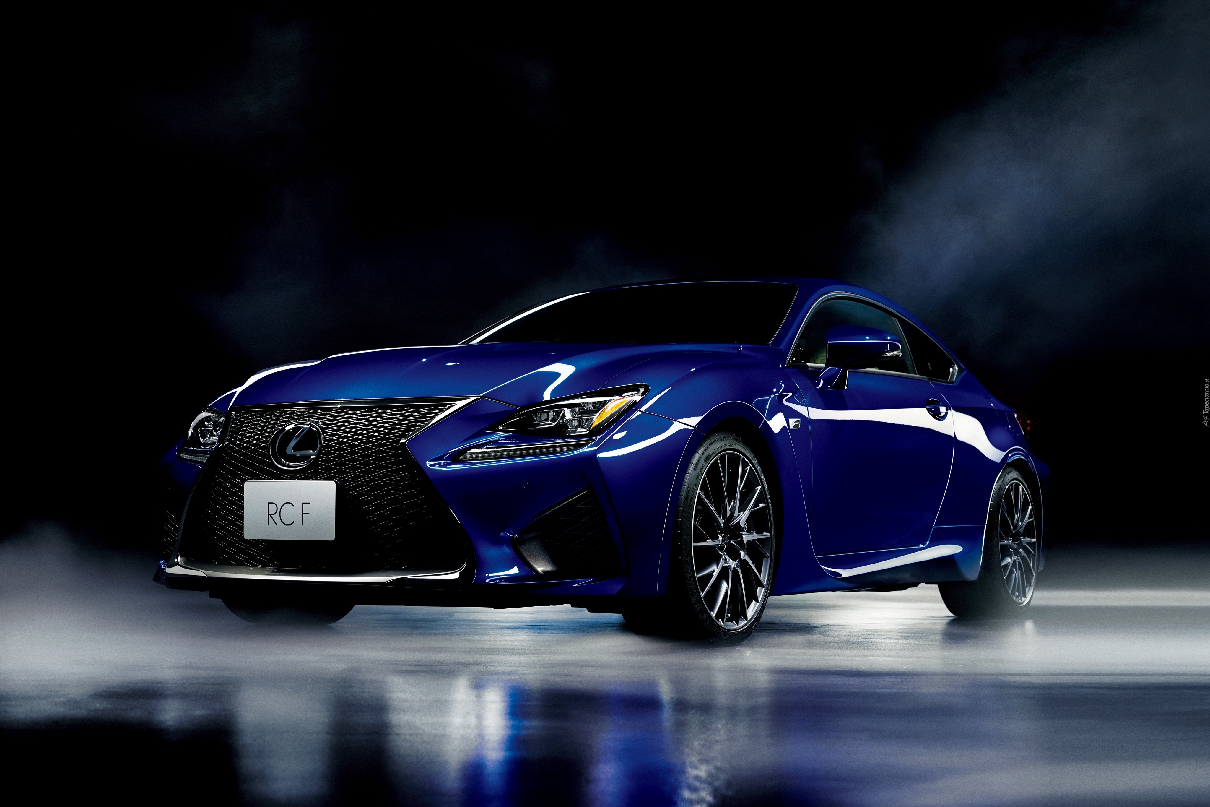 Samochód, Lexus RCF