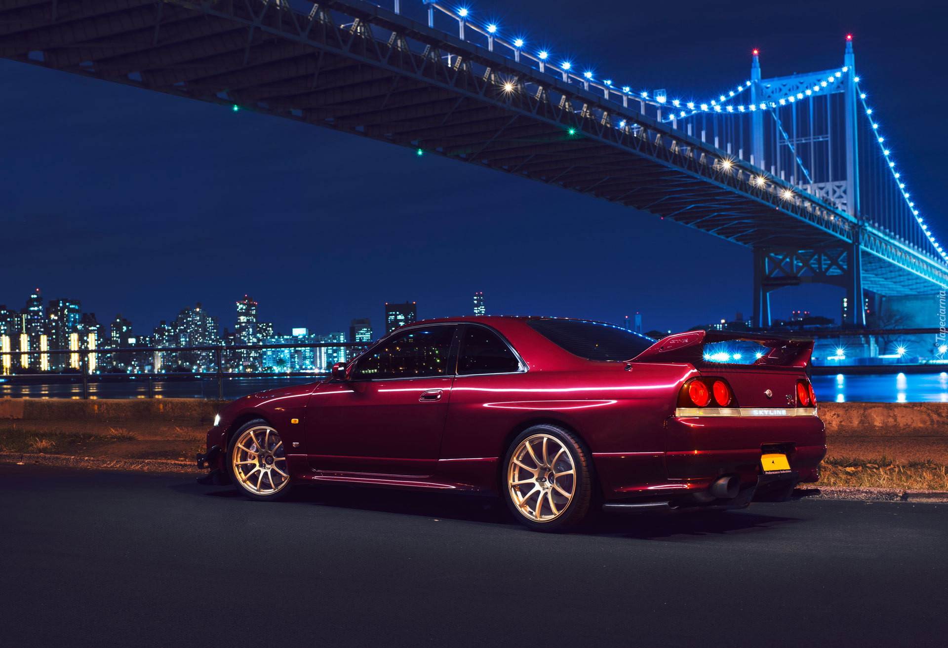 Капот skyline r33
