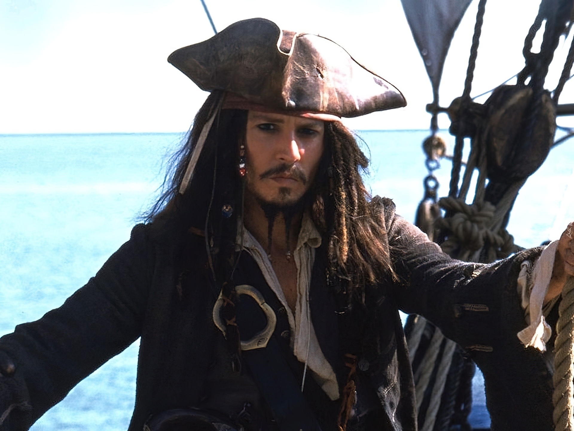 Самый лучший пират. Джонни Депп пираты Карибского моря. Пираты Карибского моря Джек. Капитан Джек Воробей черная Жемчужина. Капитаны Карибского моря черная Жемчужина.