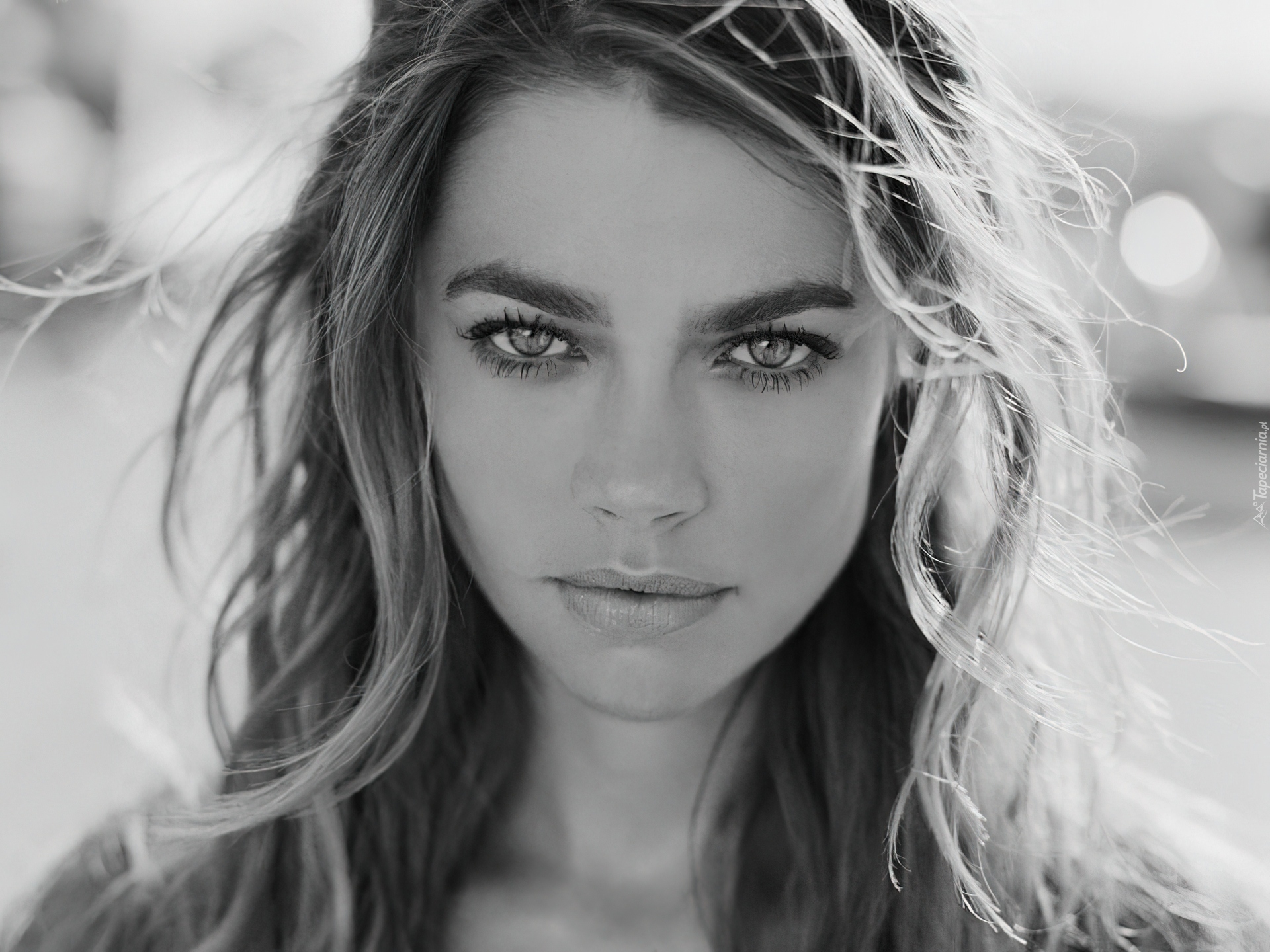 oczy, Denise Richards