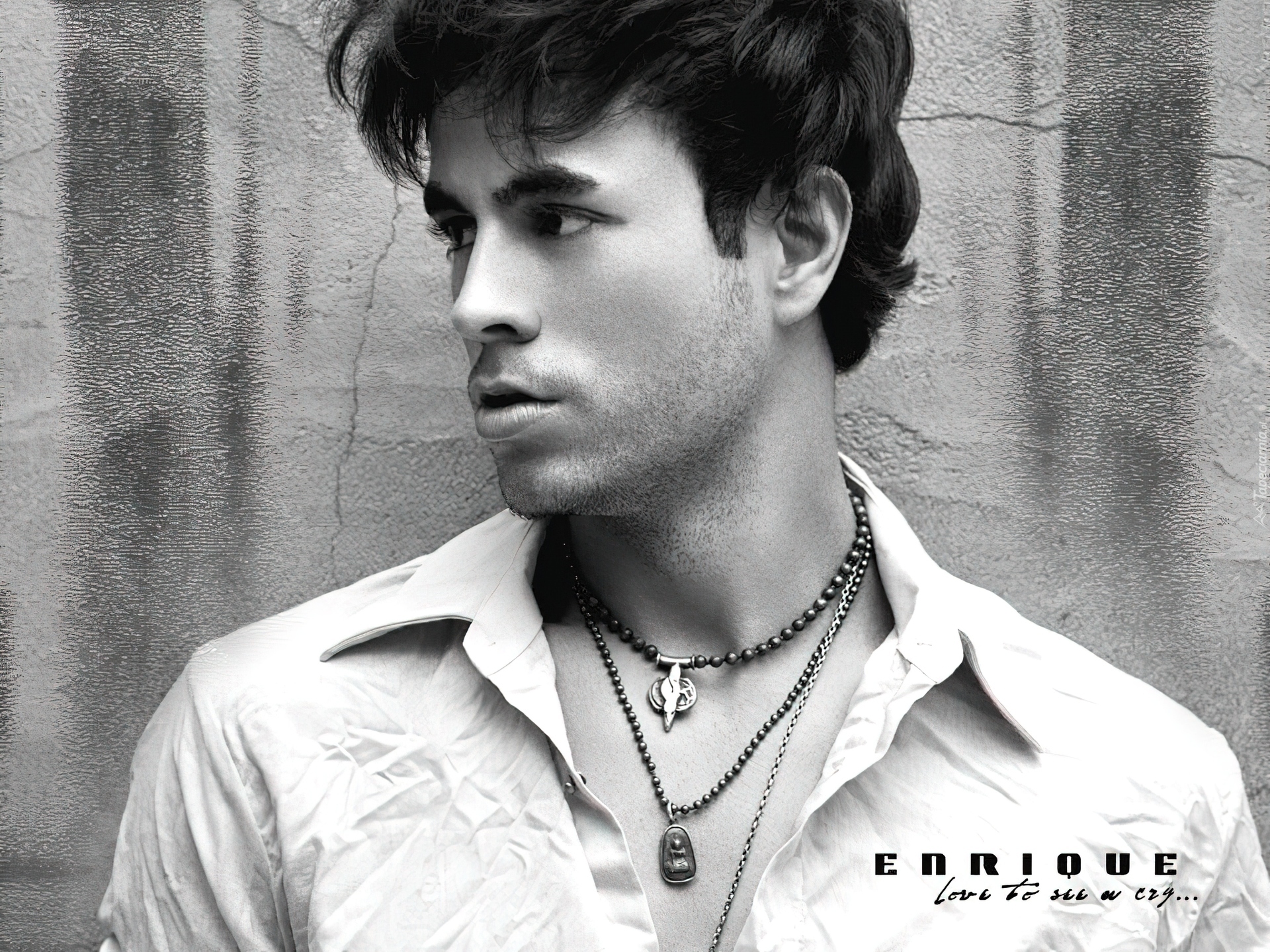 Enrique Iglesias, Naszyjniki