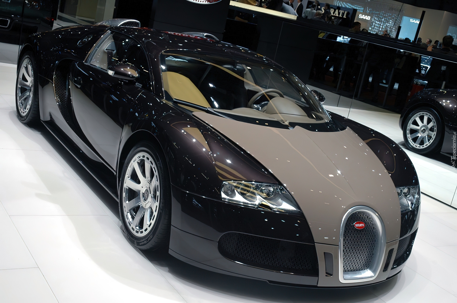 Czarny, Veyron,  Salon