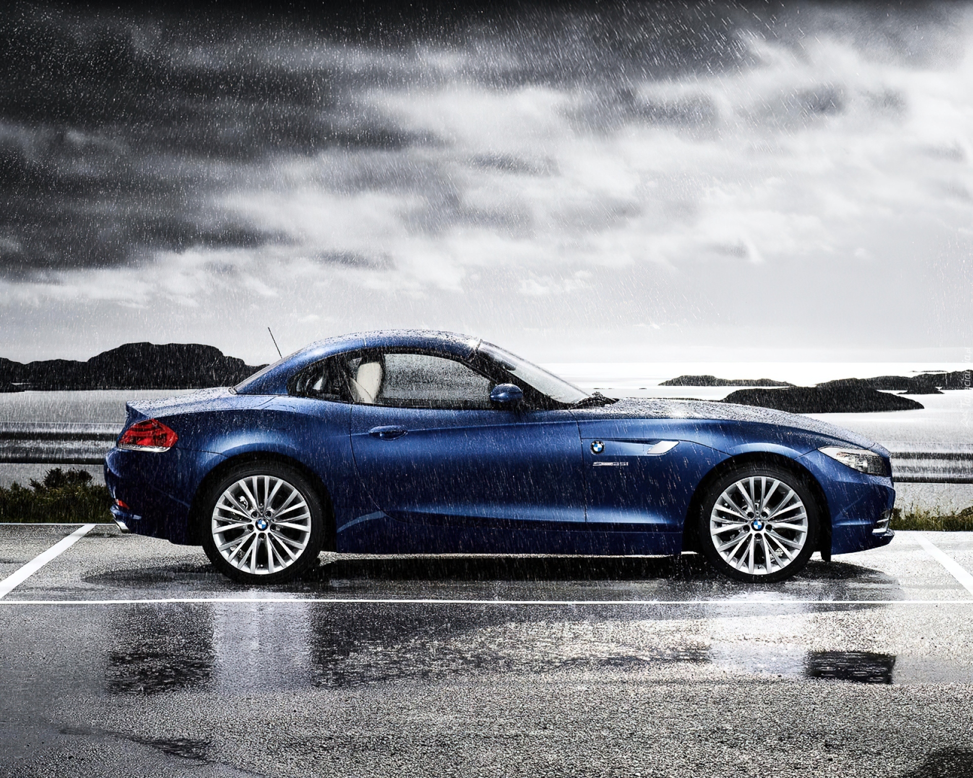 Niebieski, BMW Seria Z4, Strugi, Deszcz