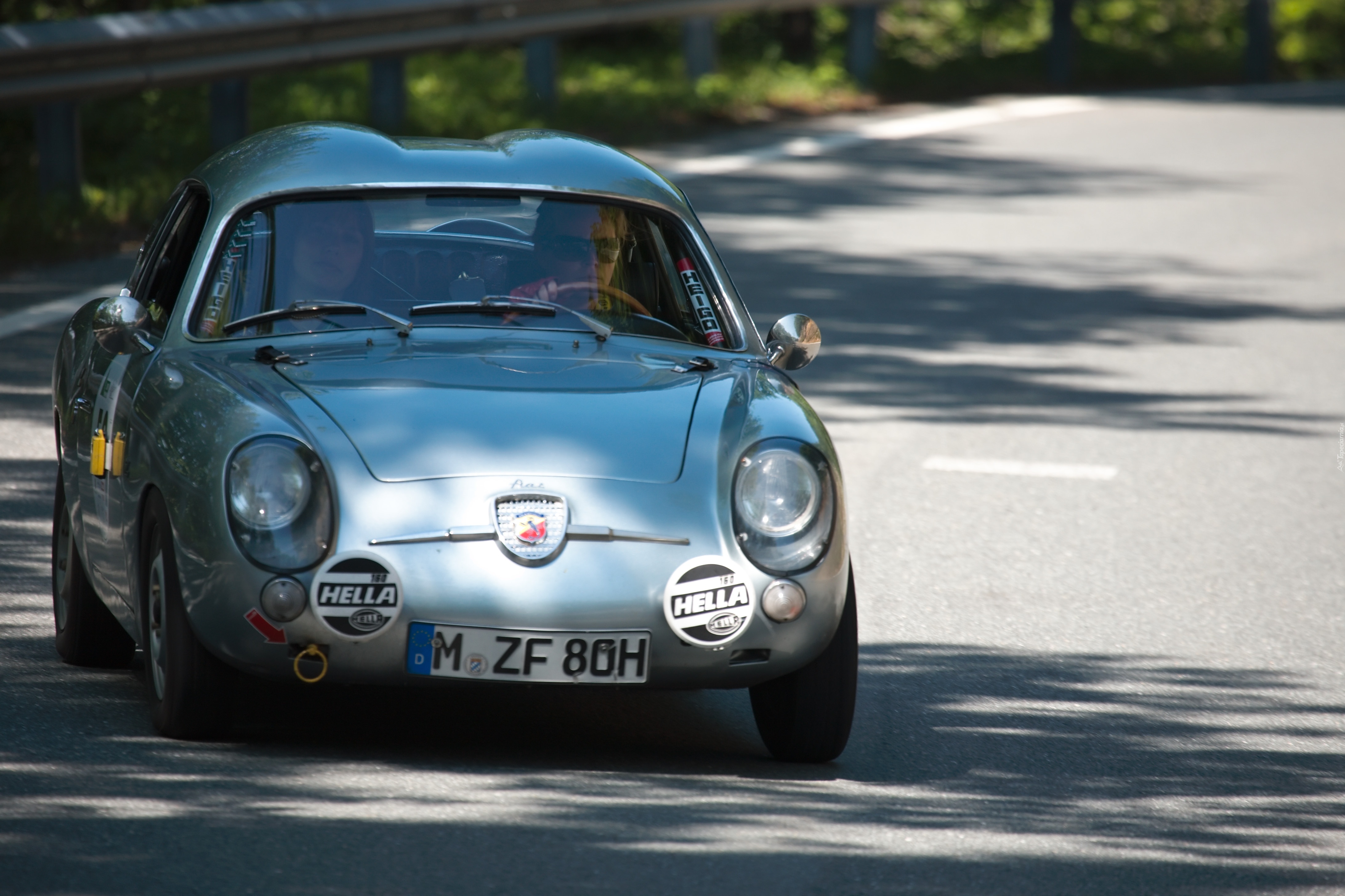 Abarth 500 Zagato, Zakręt, Halogeny, Hella