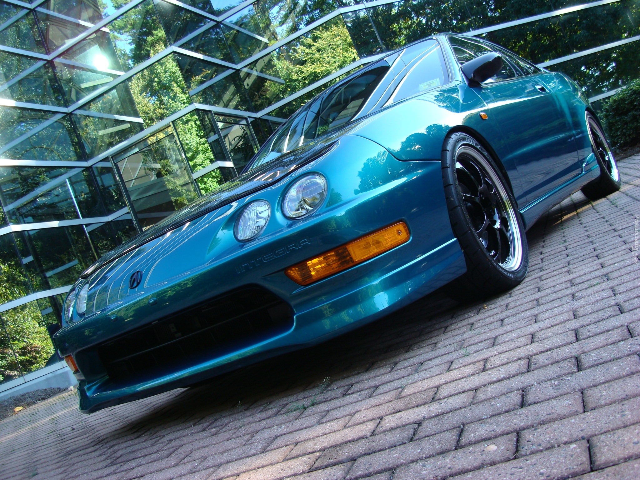 Acura Integra, Emblemat, Zderzak