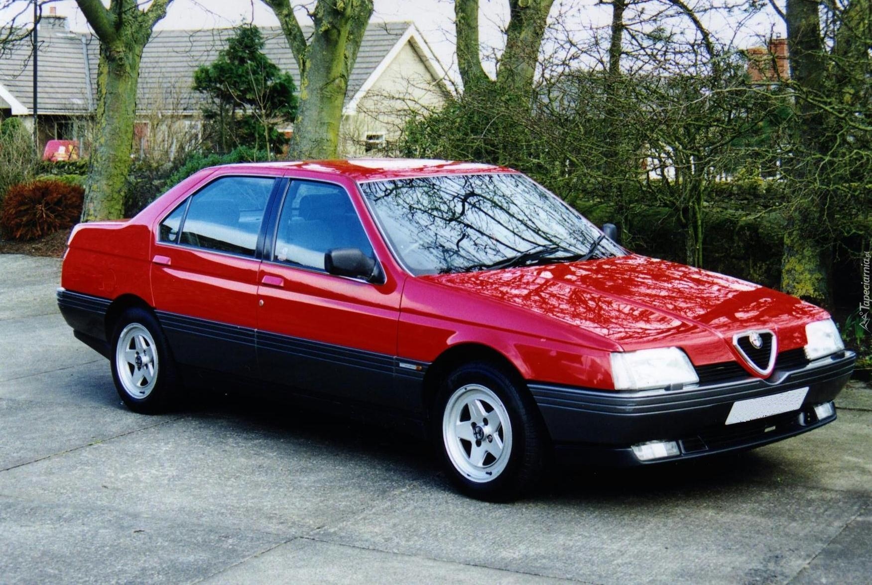 Czerwona, Alfa Romeo 164, Sedan