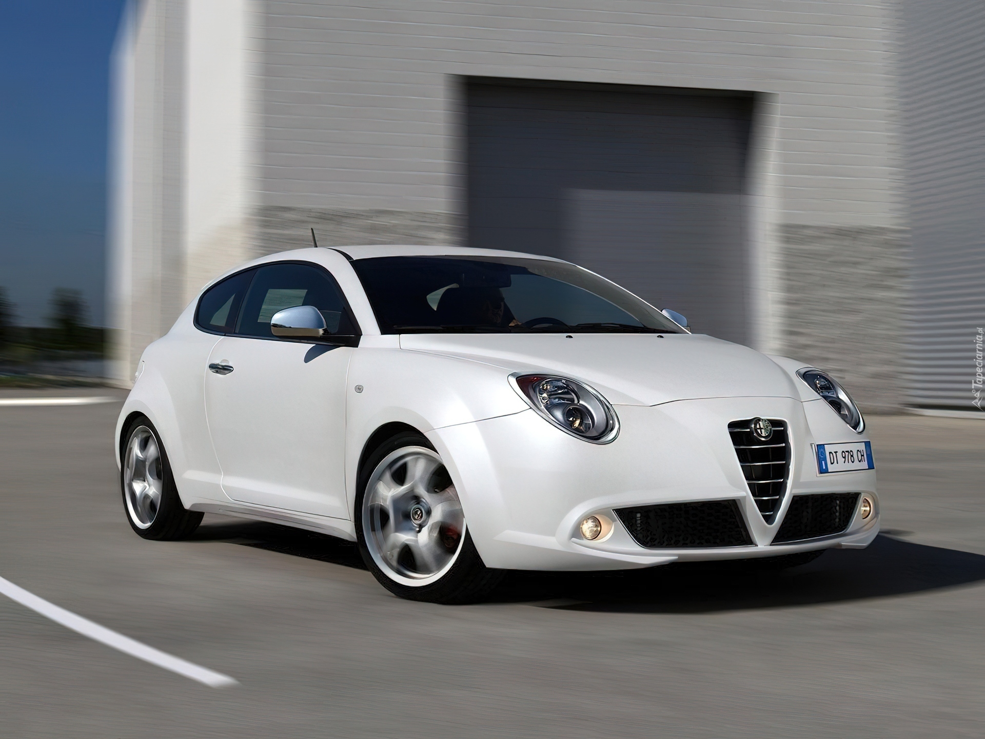 Alfa Romeo MiTo, Halogeny, Ulica