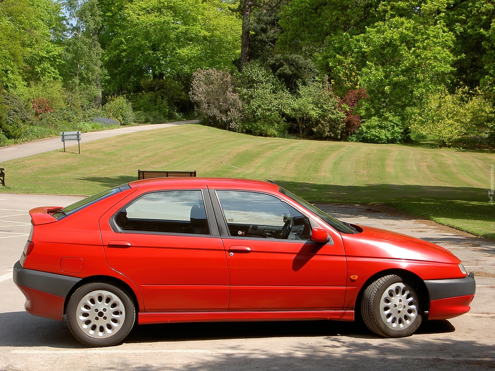 Alfa Romeo 146, Bok, Prawy