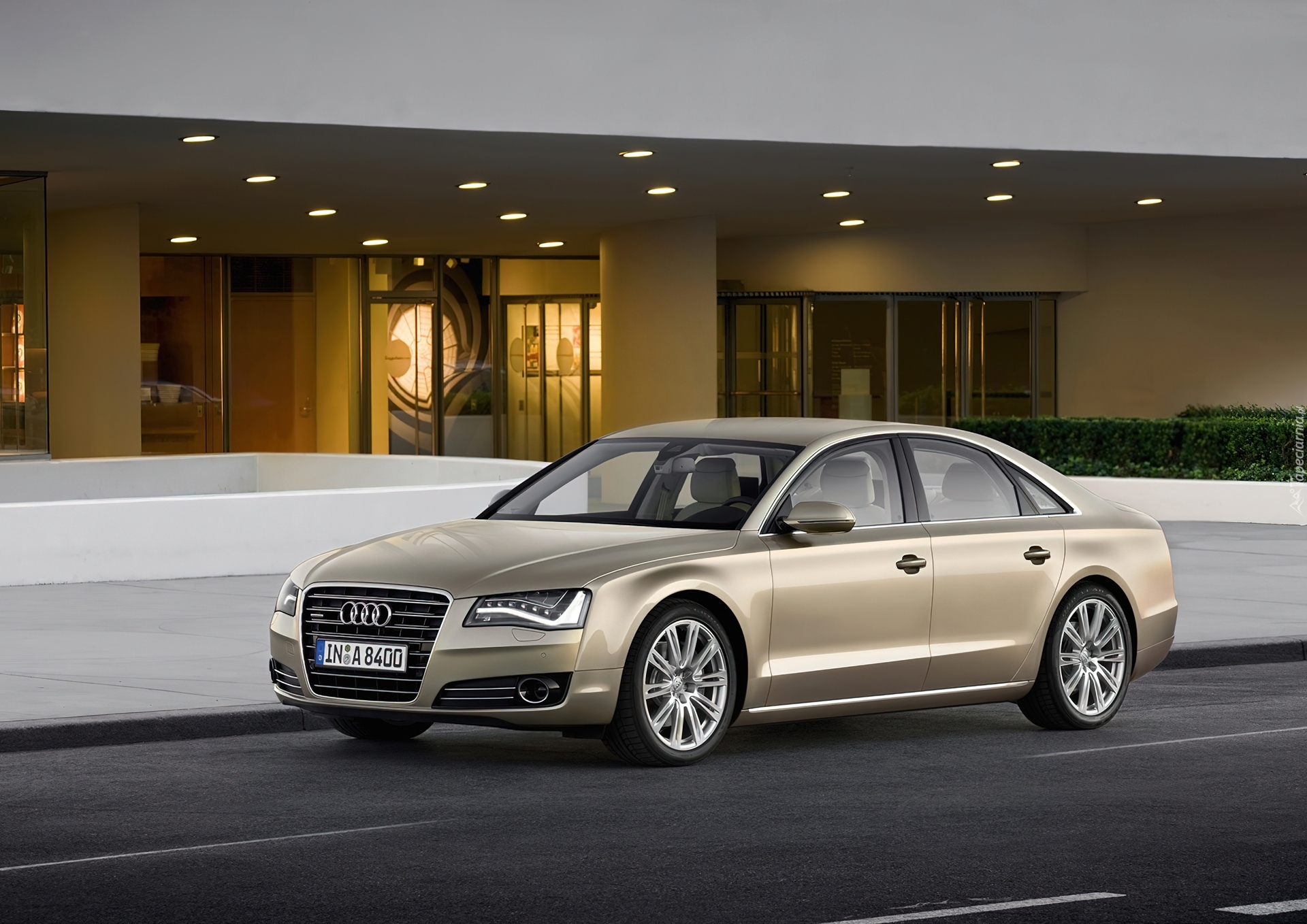 Audi A8 D4, Reklama, Katalog