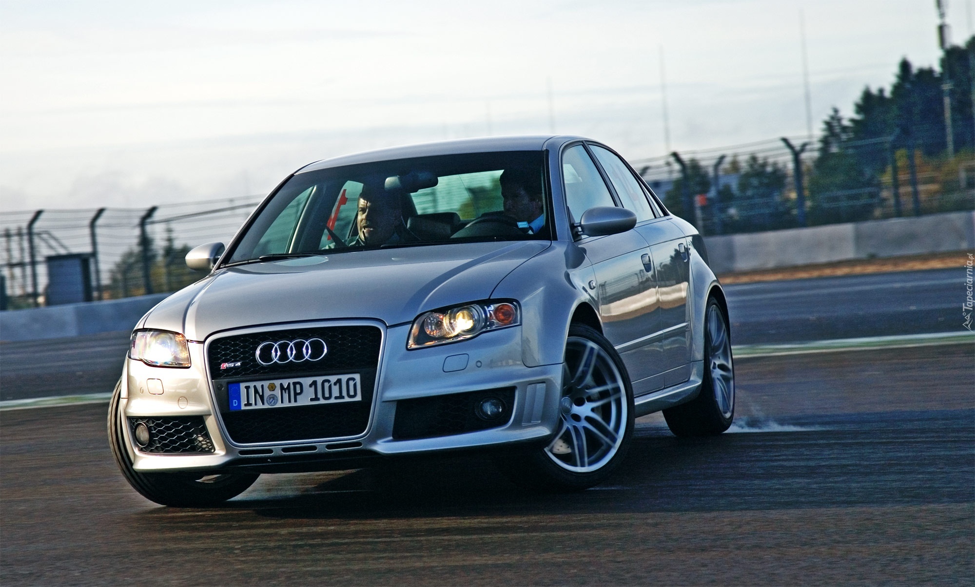 RS4, Tor