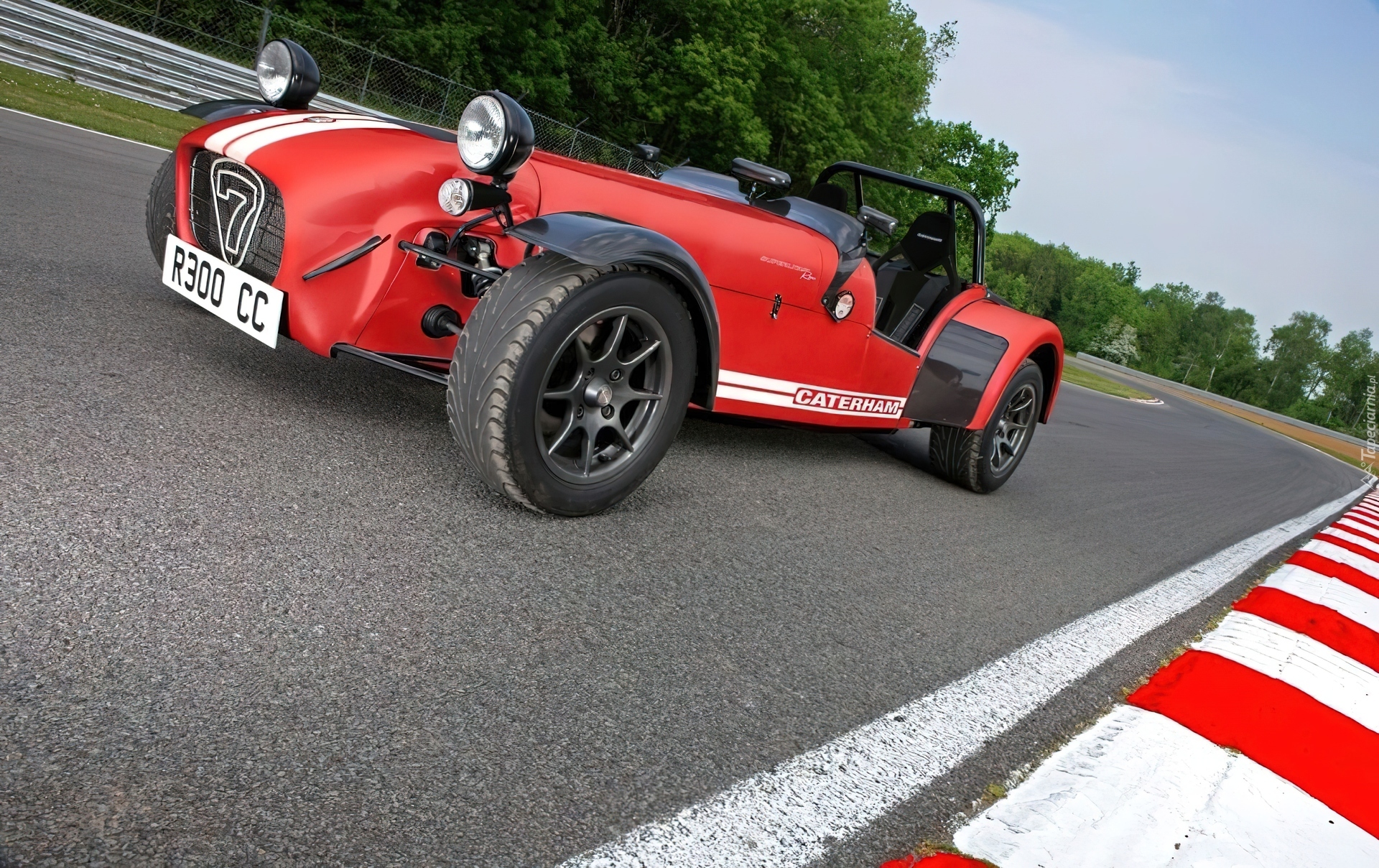 Caterham Seria R, Tor