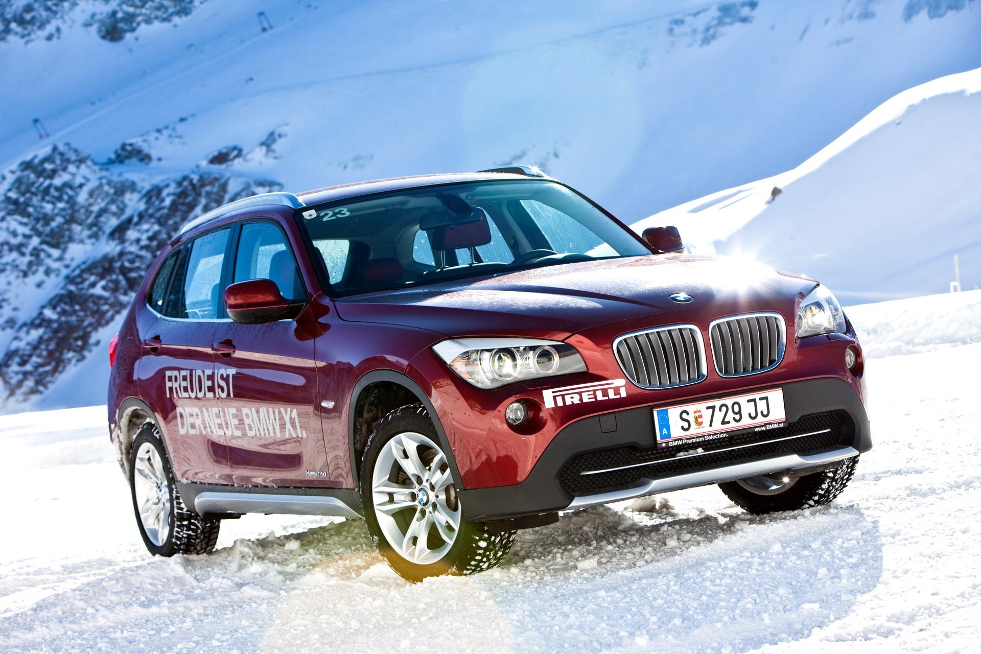 BMW X1, Śnieg, Góry