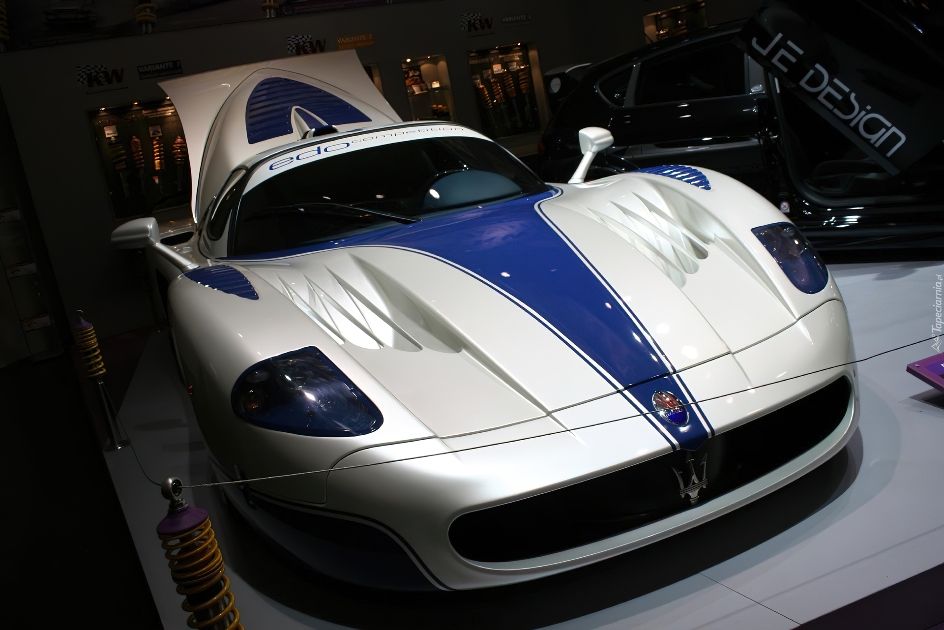 Prezentacja, Maserati MC12