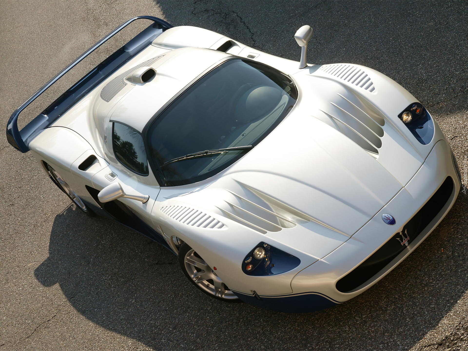 Białe, Maserati MC12, Sportowy