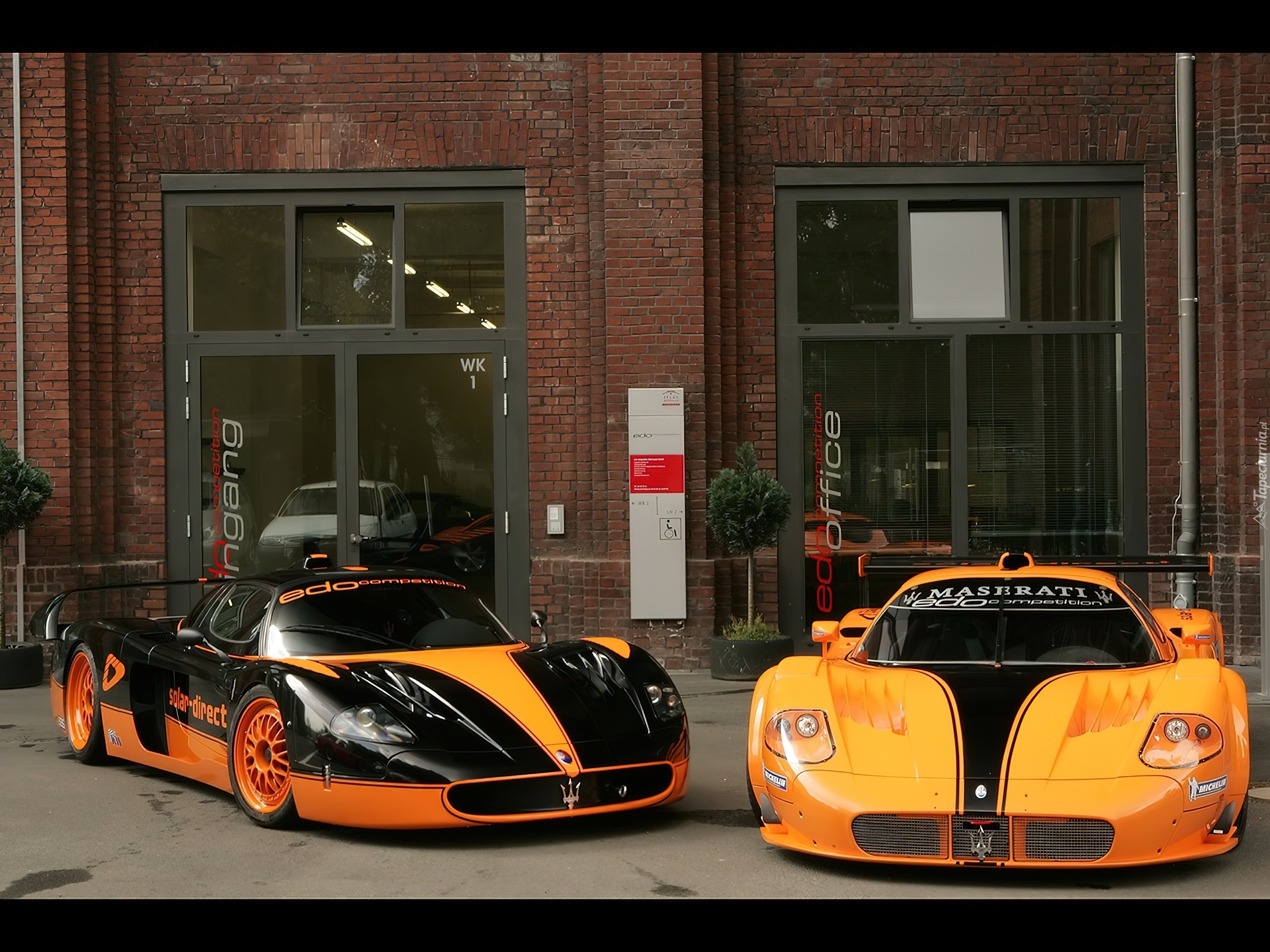 Dwa, Egzemplarze, Maserati MC12