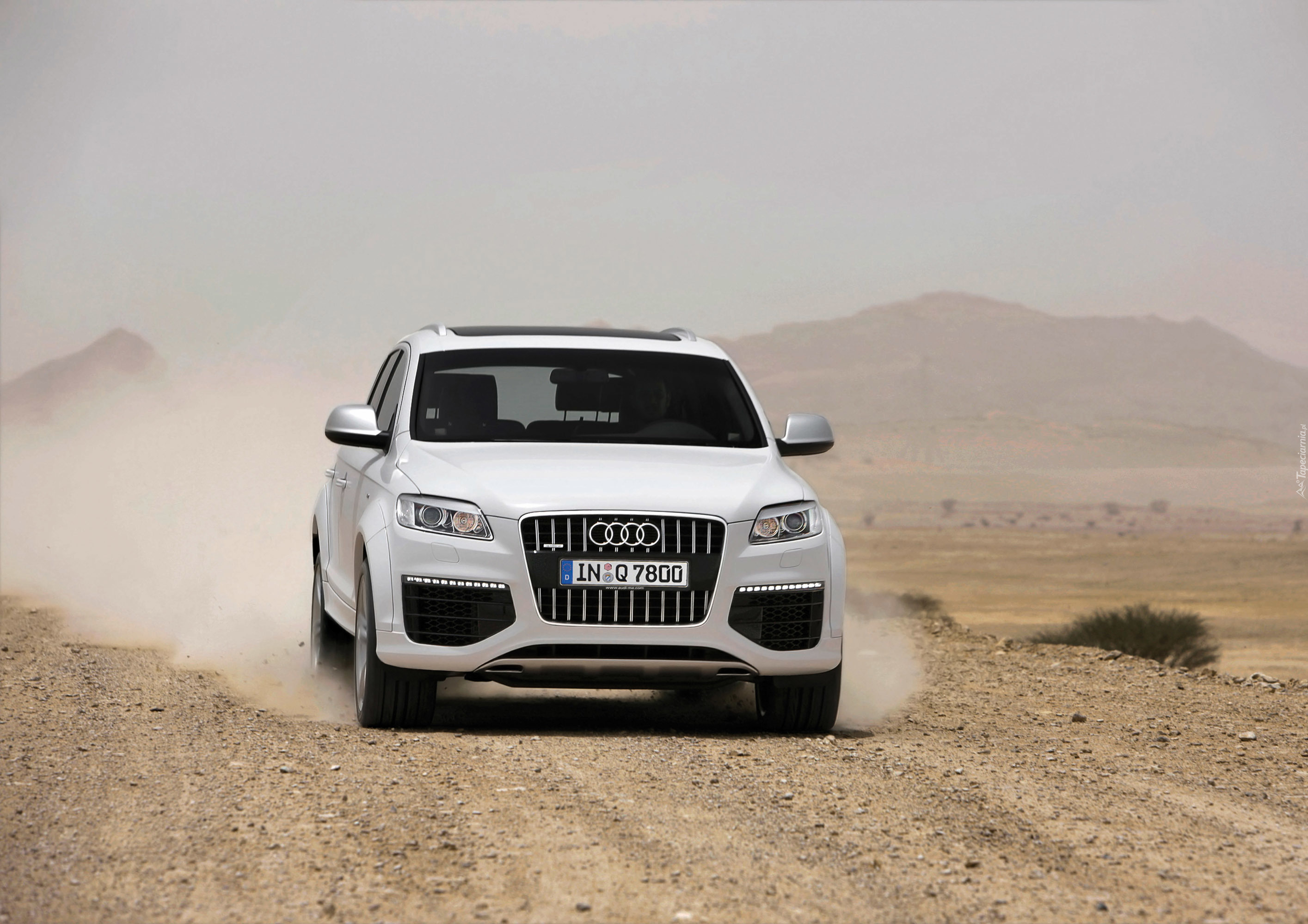 Audi Q7, Jazda, Terenowa