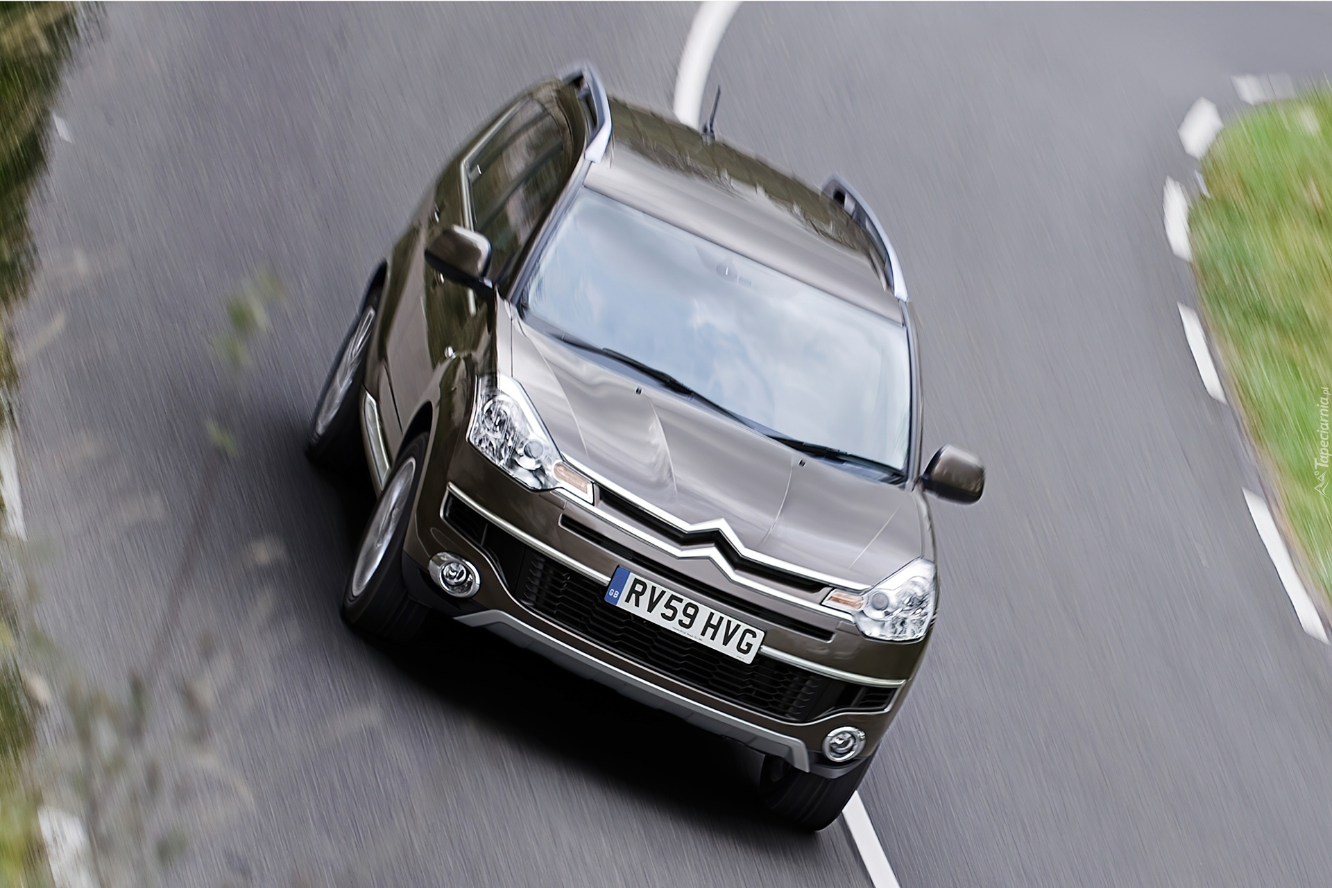 Citroen C-Crosser, Zakręt