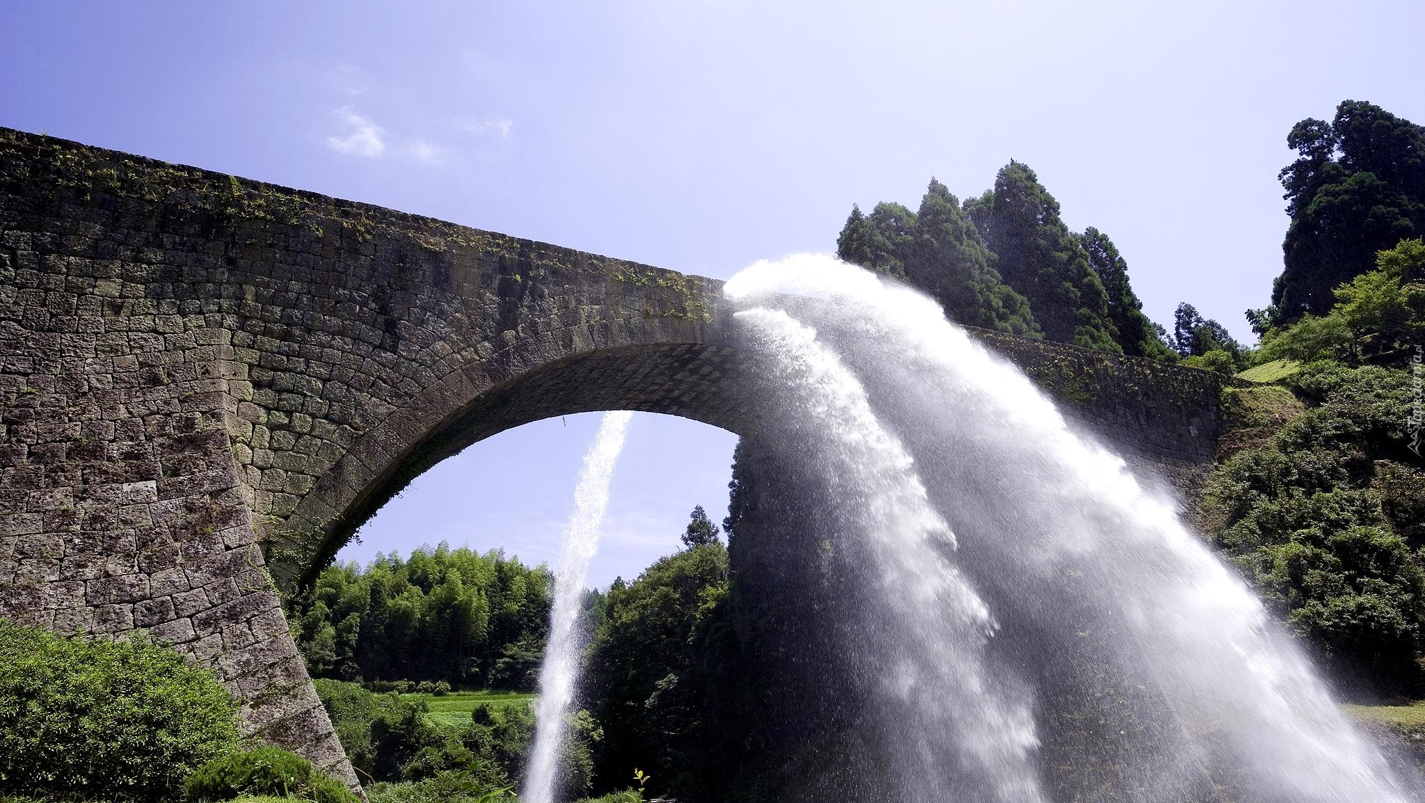 Most, Kumamoto, Japonia