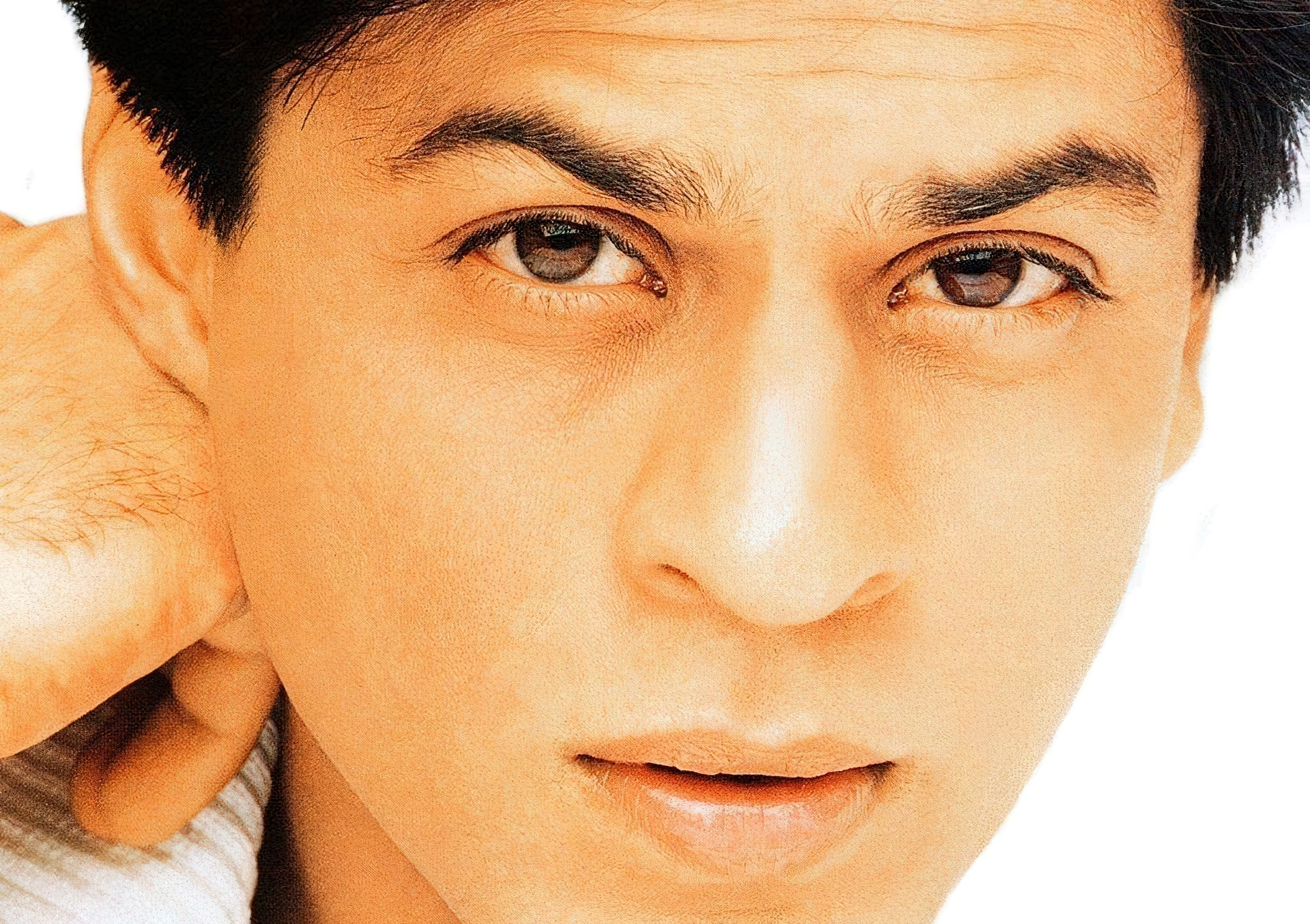 Shahrukh Khan, Oczy