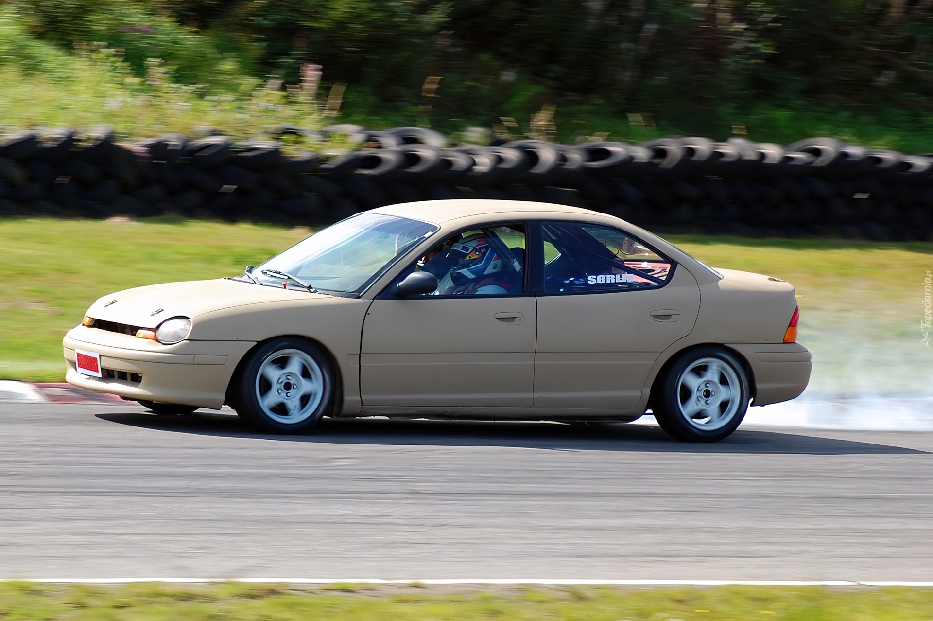 Chrysler Neon, Tor, Wyścig