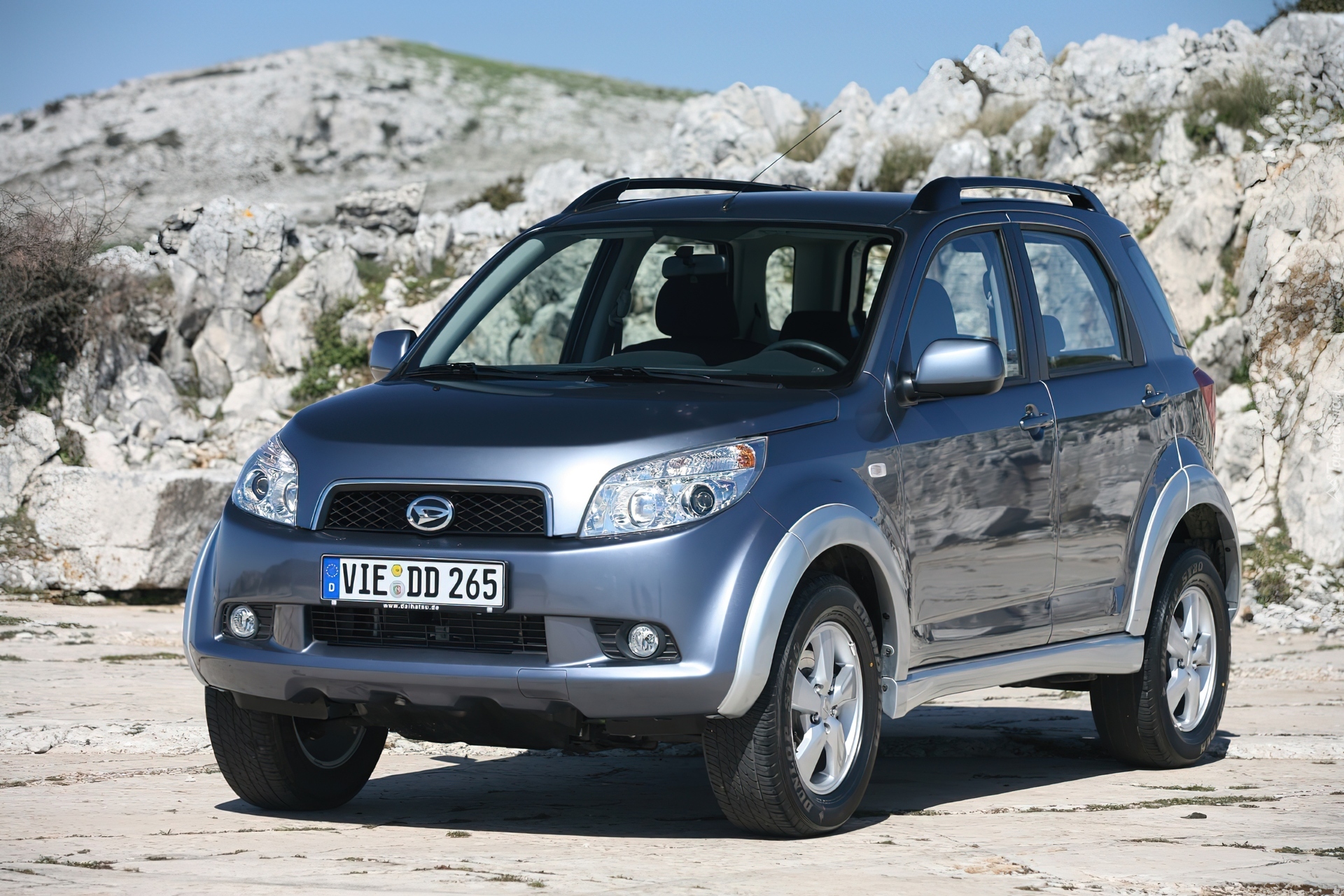 Дайхатсу приморском крае. Daihatsu Terios. Дайхатсу Териос 2012. Daihatsu Terios 4 4. Дайхатсу Териос 2.