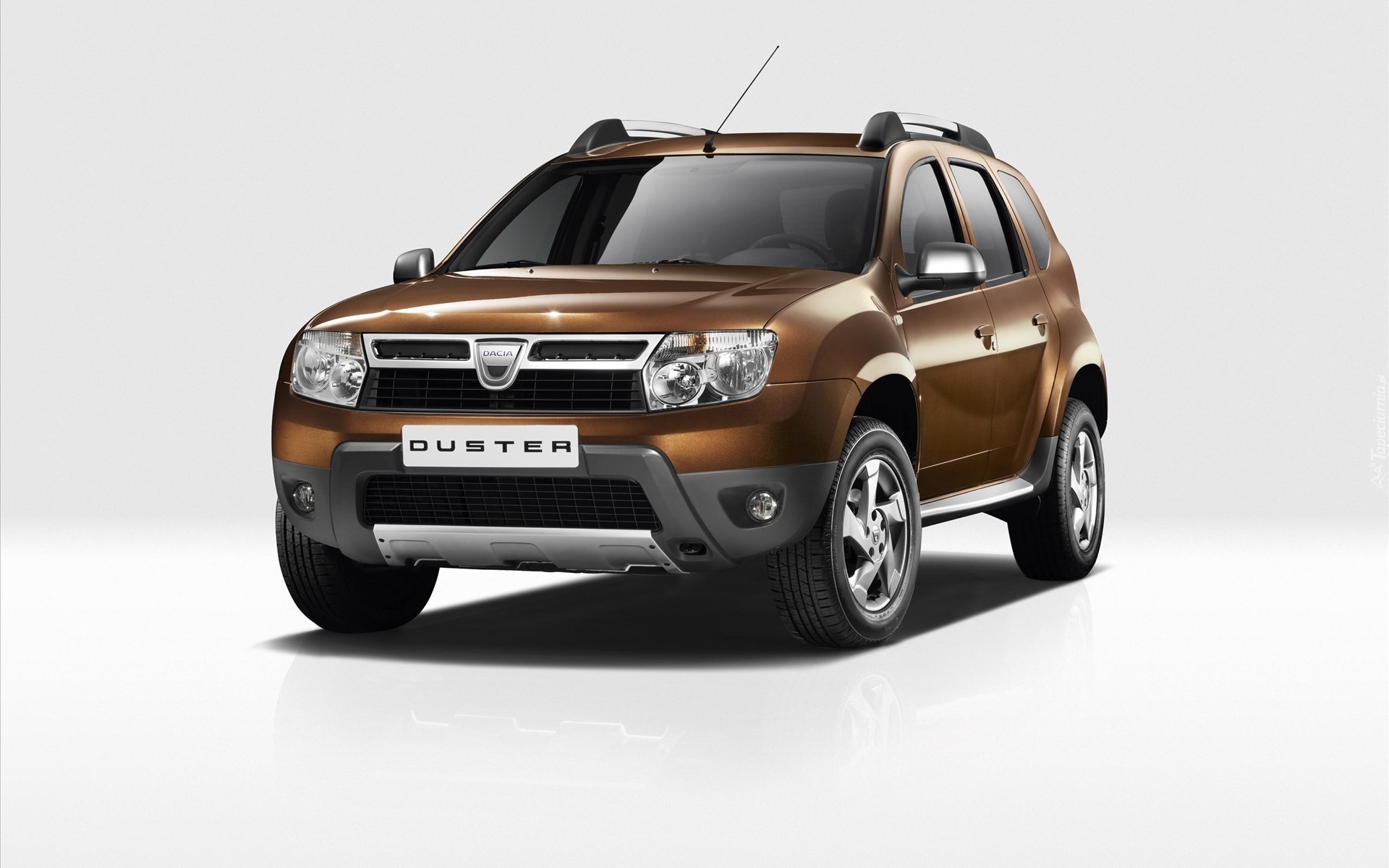 Dacia Duster, Halogeny, Antena